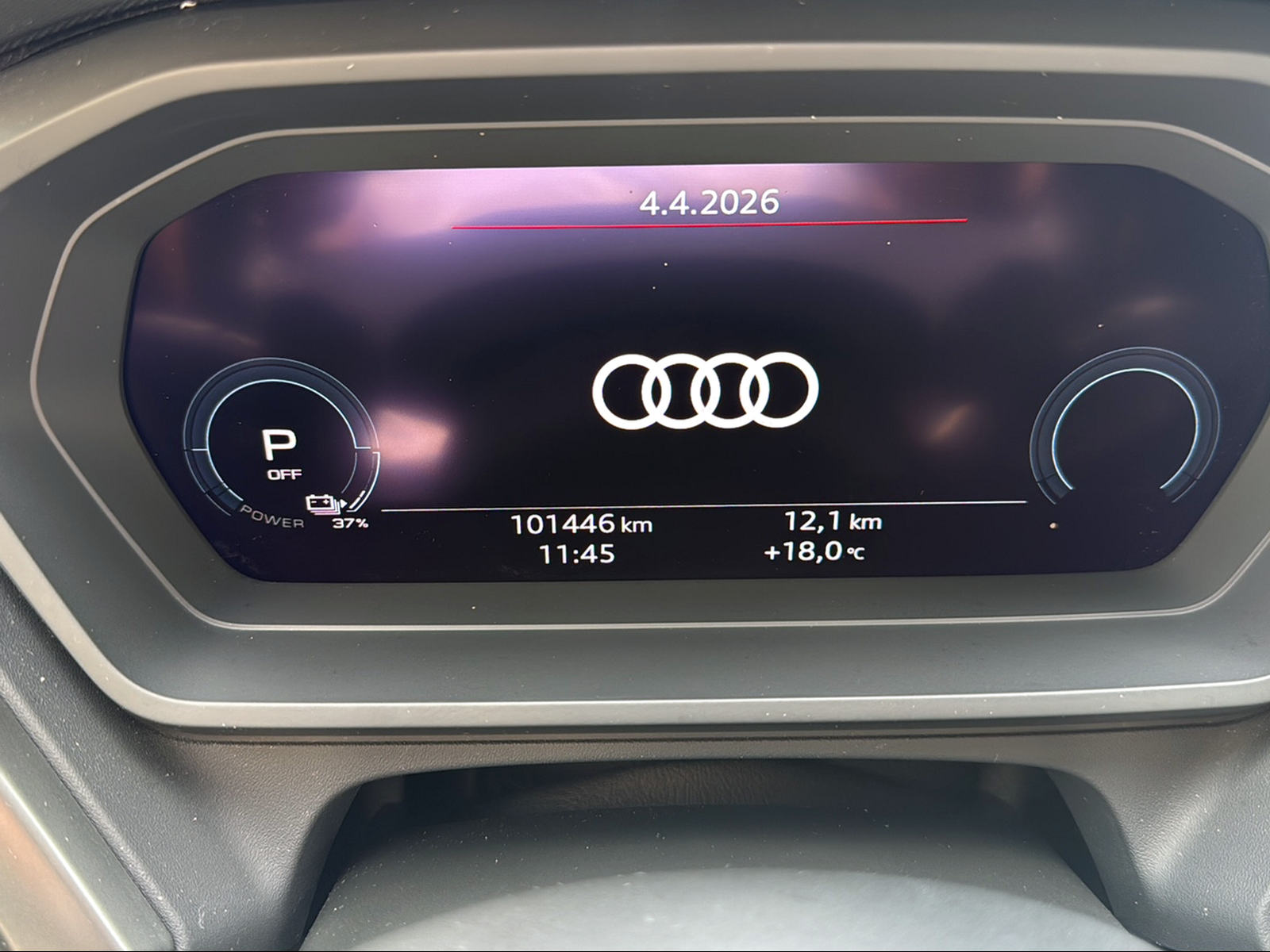 AUDI Q4 e-tron 50 quattro-image-11