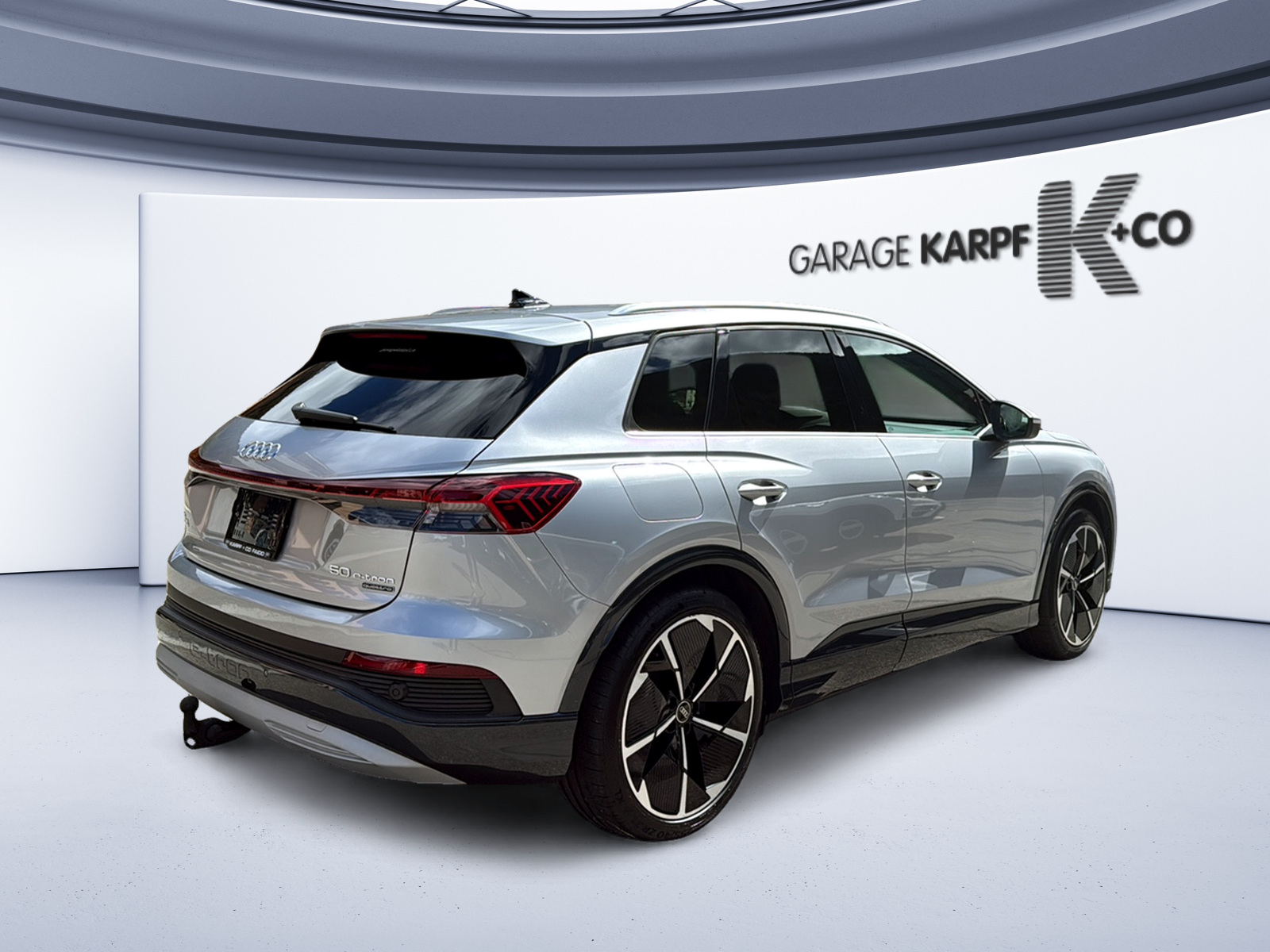 AUDI Q4 e-tron 50 quattro-image-4