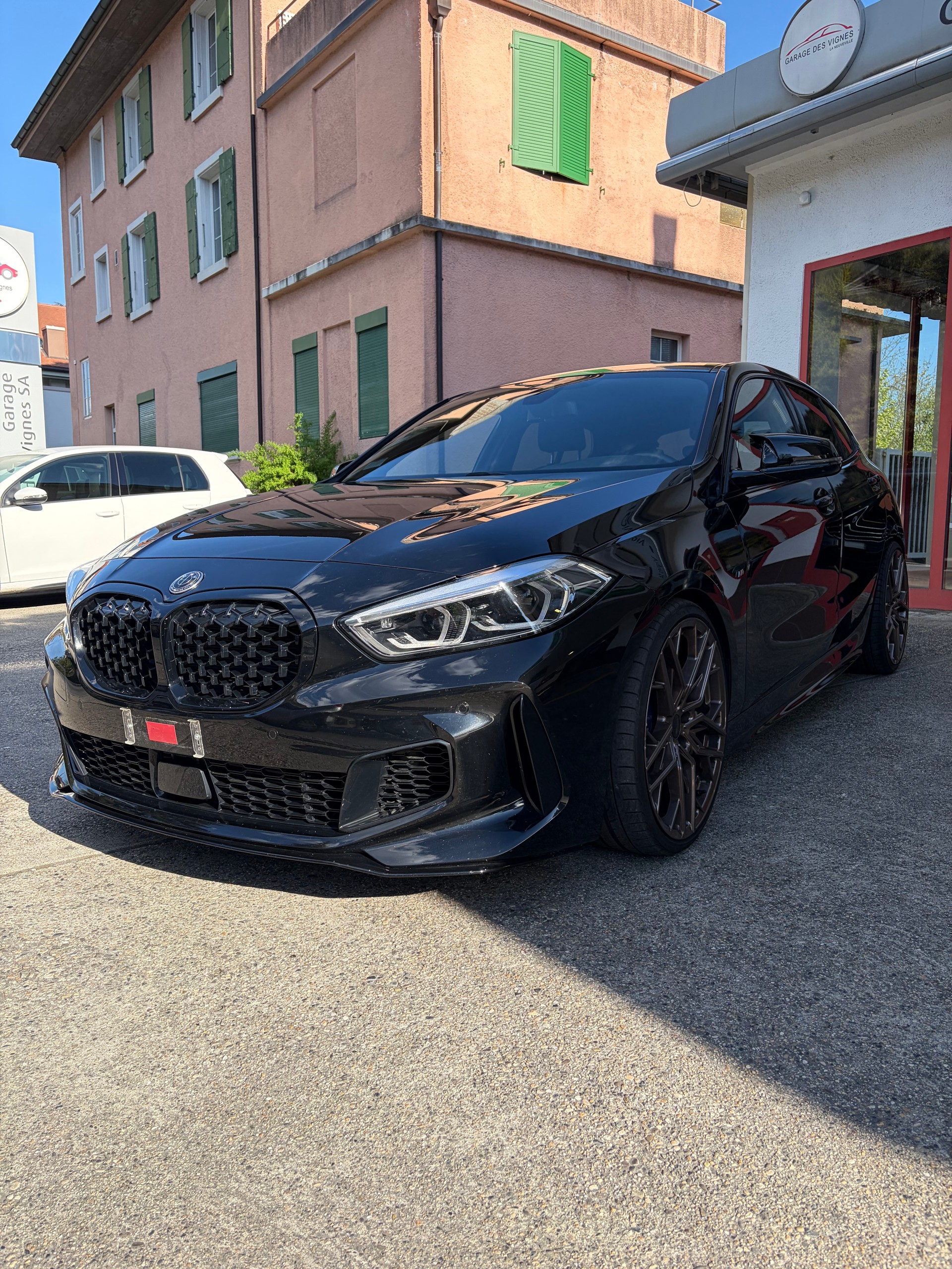 BMW M135i xDrive Steptronic-image-0