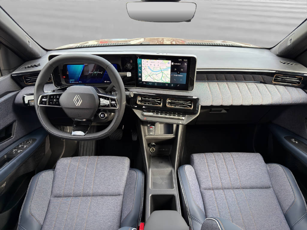 RENAULT R4 E-Tech Comfort Range techno-image-4