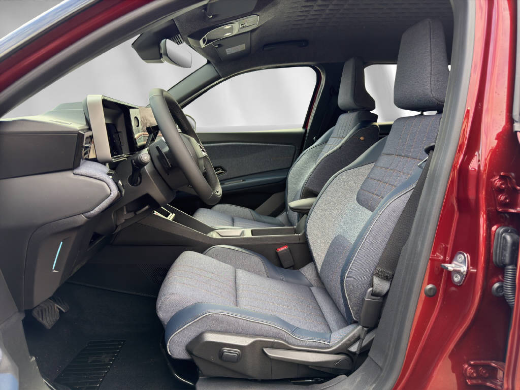 RENAULT R4 E-Tech Comfort Range techno-image-3