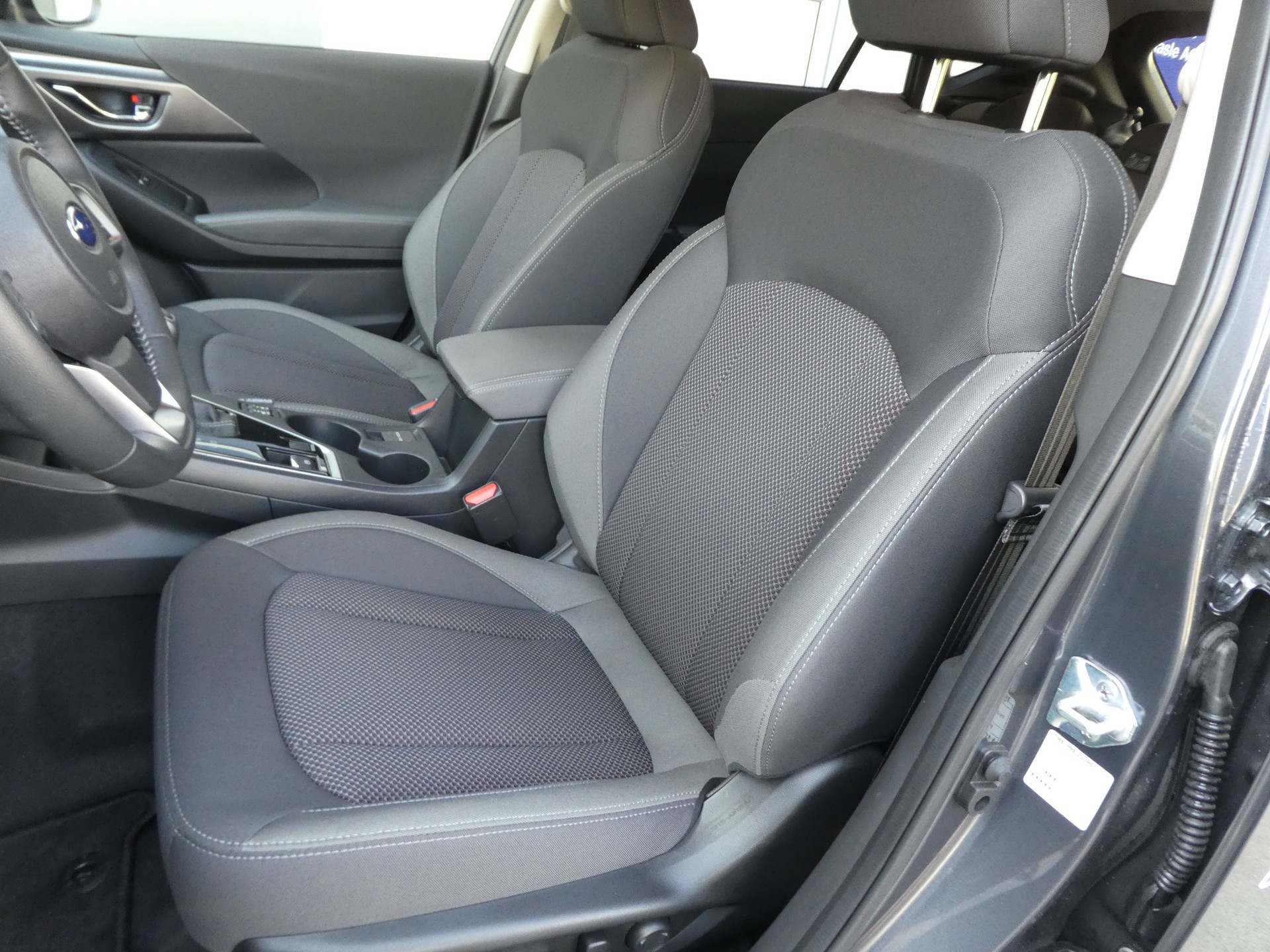SUBARU Impreza 2.0 e-Boxer Swiss Plus AWD Lineartronic-image-10