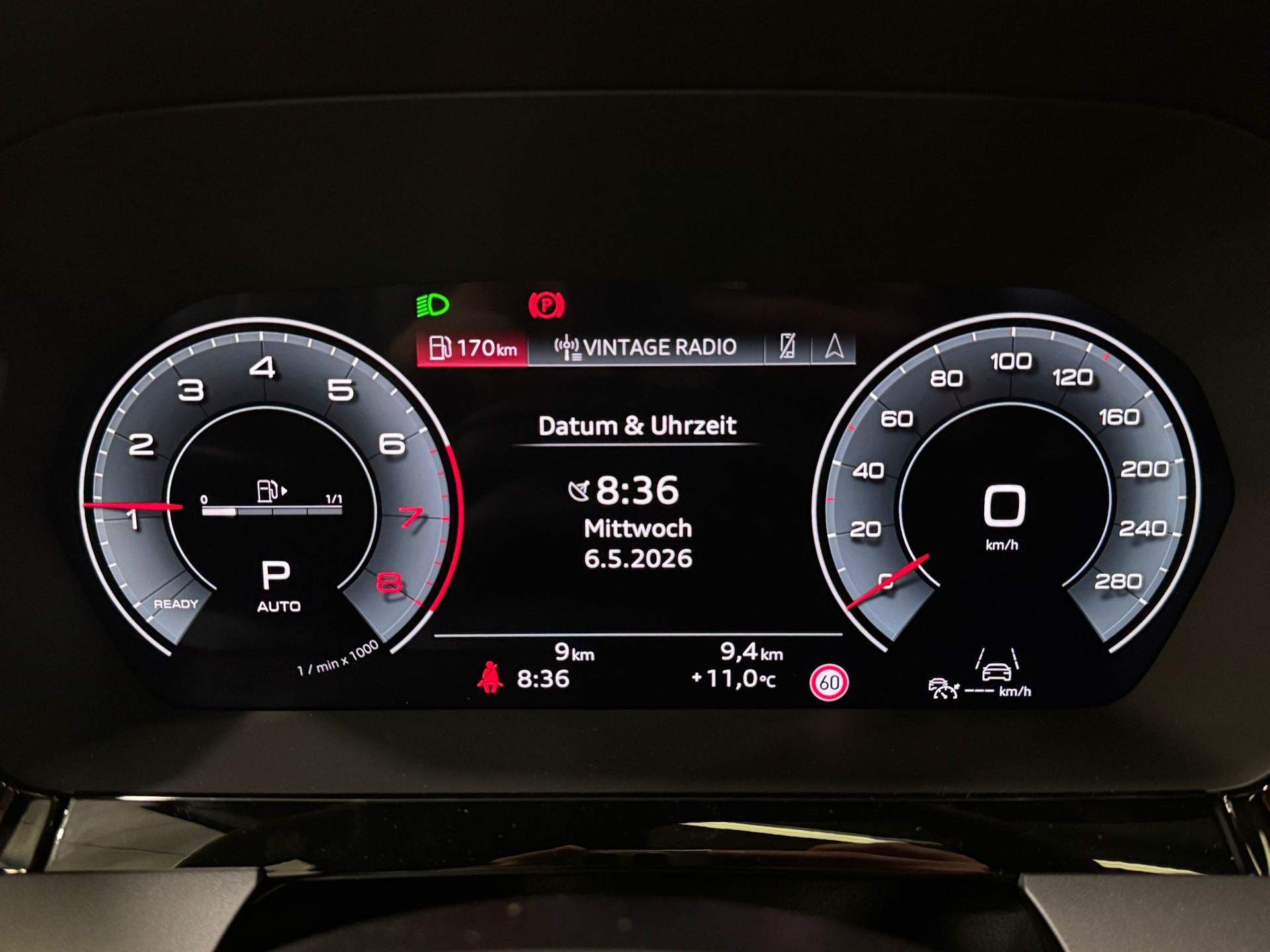 AUDI A3 Sportback TFSI 150 kW quattro S line S tronic *District Green*-image-11