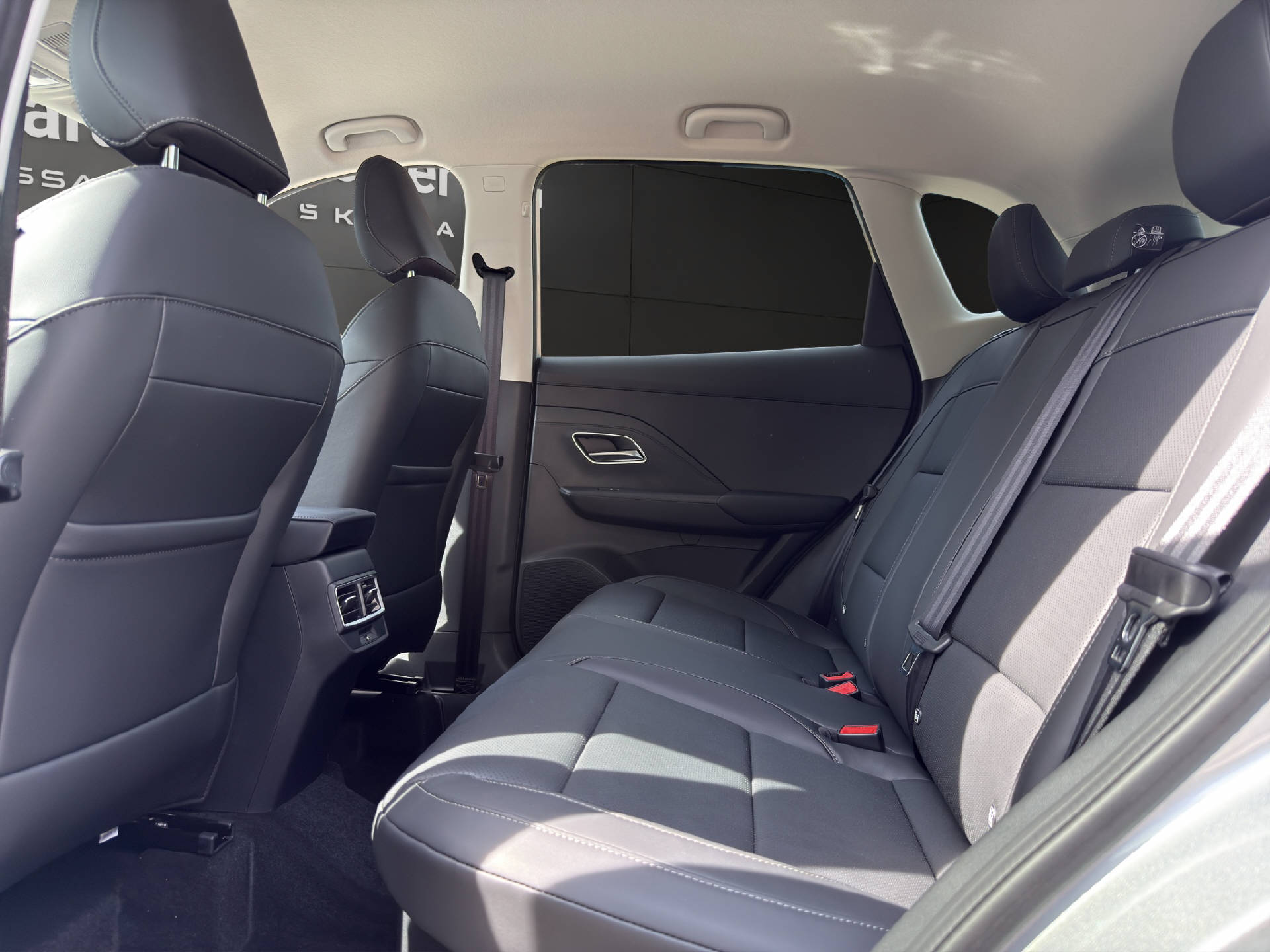 MG ZS 1.5 Hybrid+ Luxury-image-11