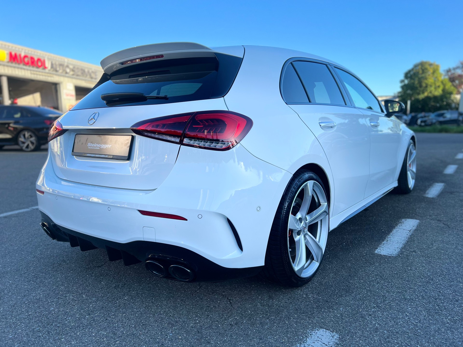 MERCEDES-BENZ A 45 S AMG 4Matic+ Speedshift-image-9