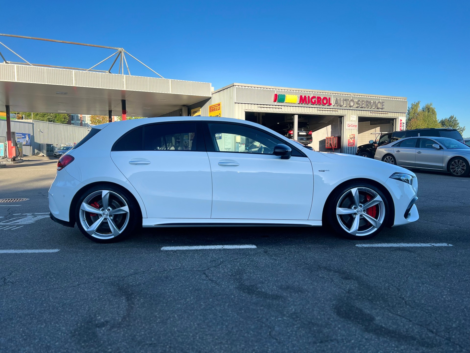 MERCEDES-BENZ A 45 S AMG 4Matic+ Speedshift-image-10