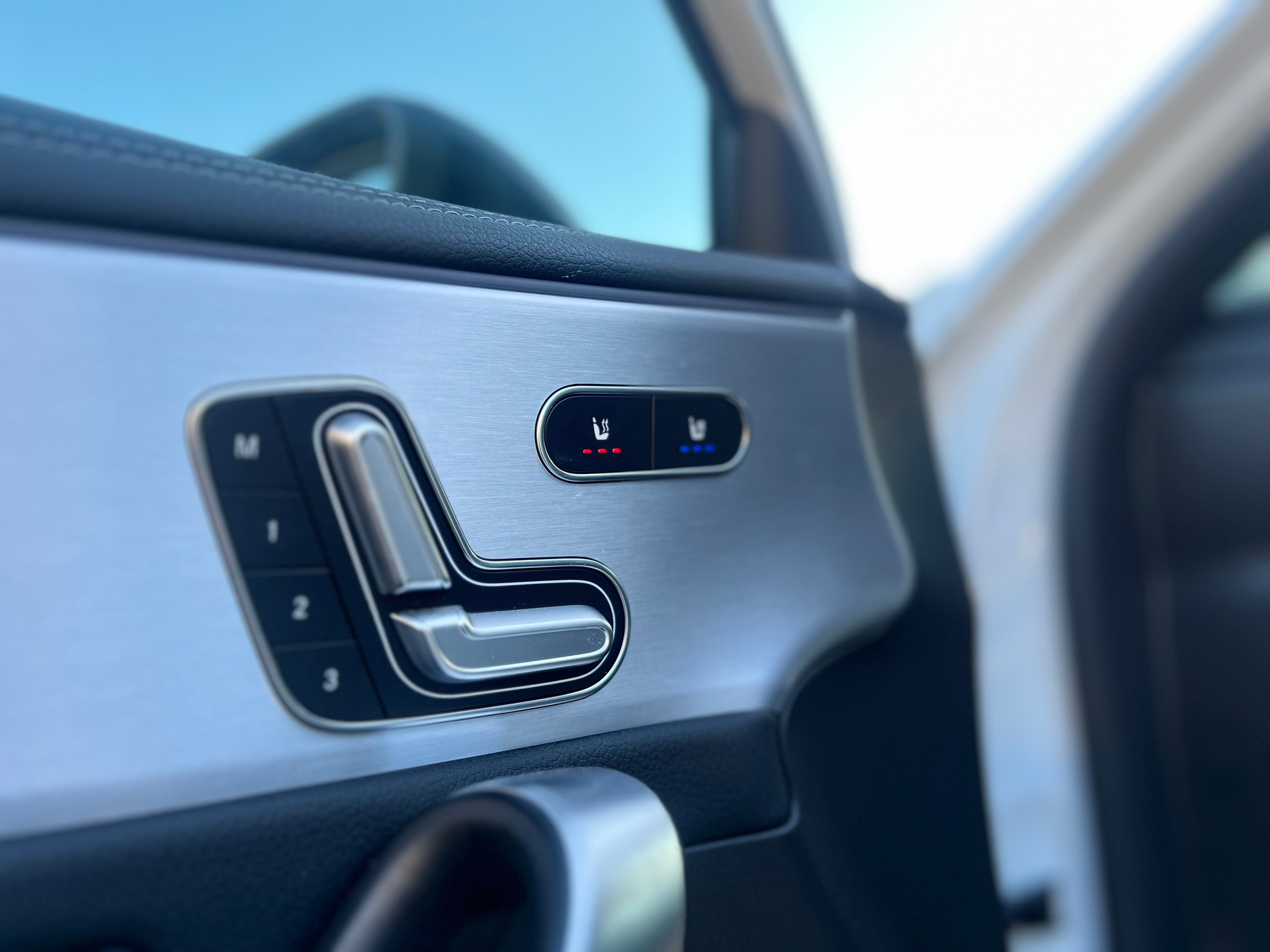 MERCEDES-BENZ A 45 S AMG 4Matic+ Speedshift-image-18