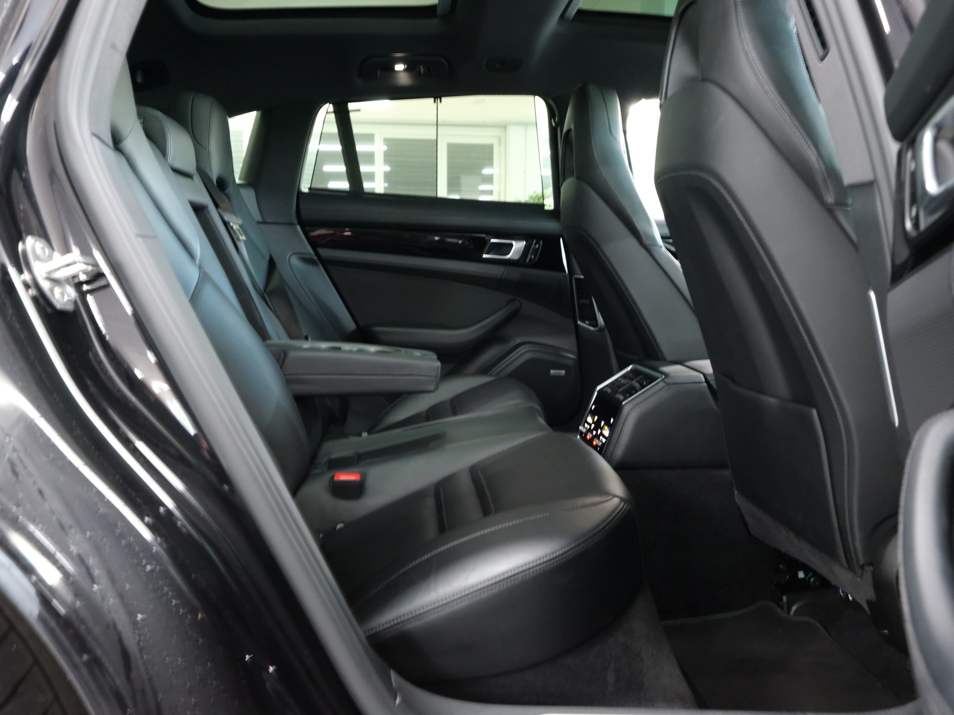 PORSCHE Panamera 4S PDK *Sport Chrono Paket* *360 Kamera* *Panorama*-image-21