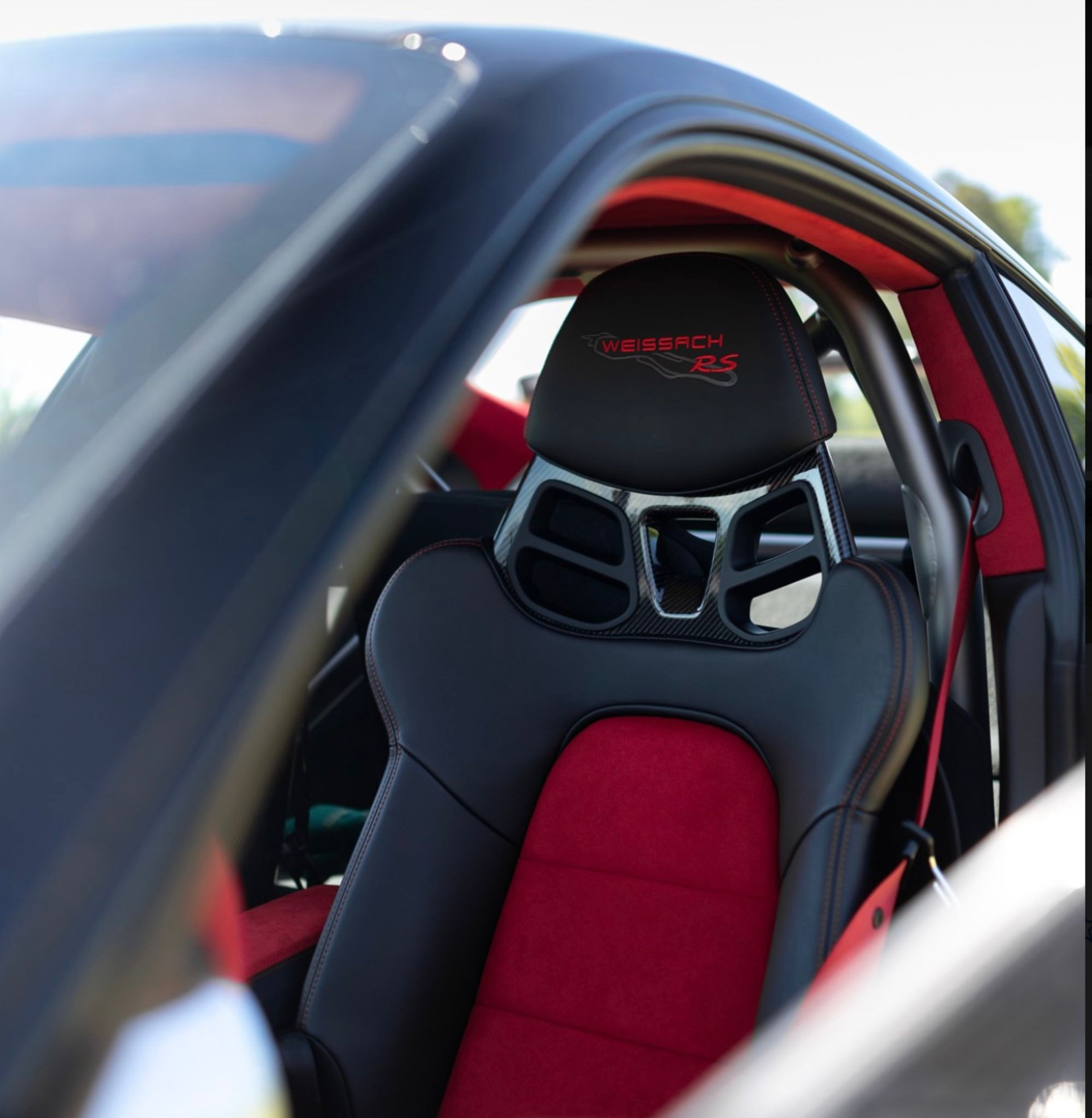 PORSCHE 911 GT2 RS PDK-image-6