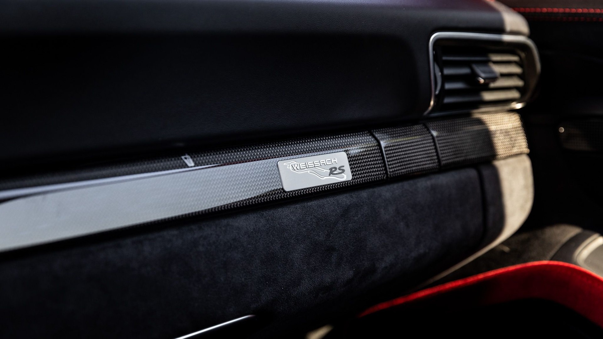 PORSCHE 911 GT2 RS PDK-image-7