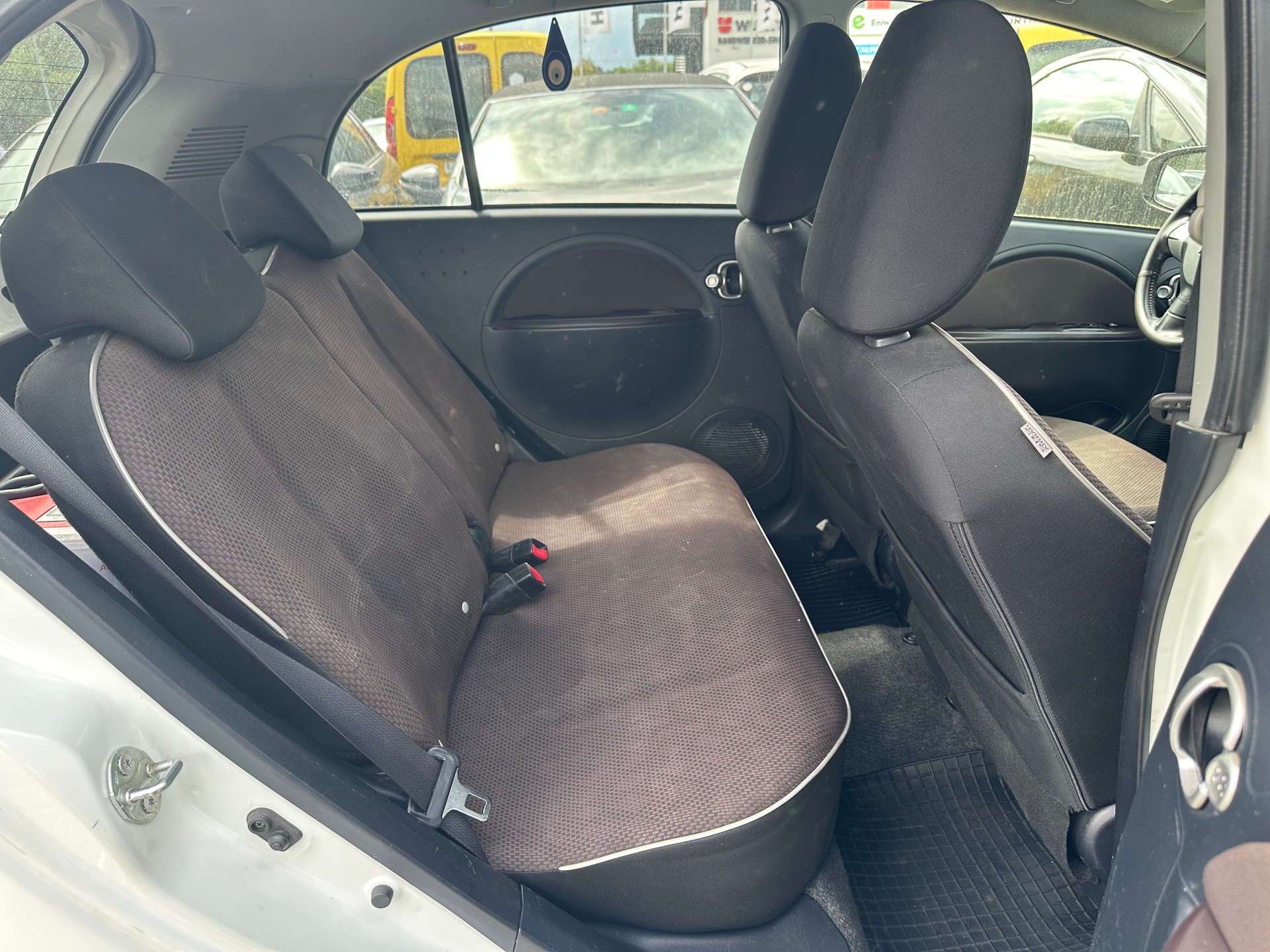 MITSUBISHI i MiEV-image-6