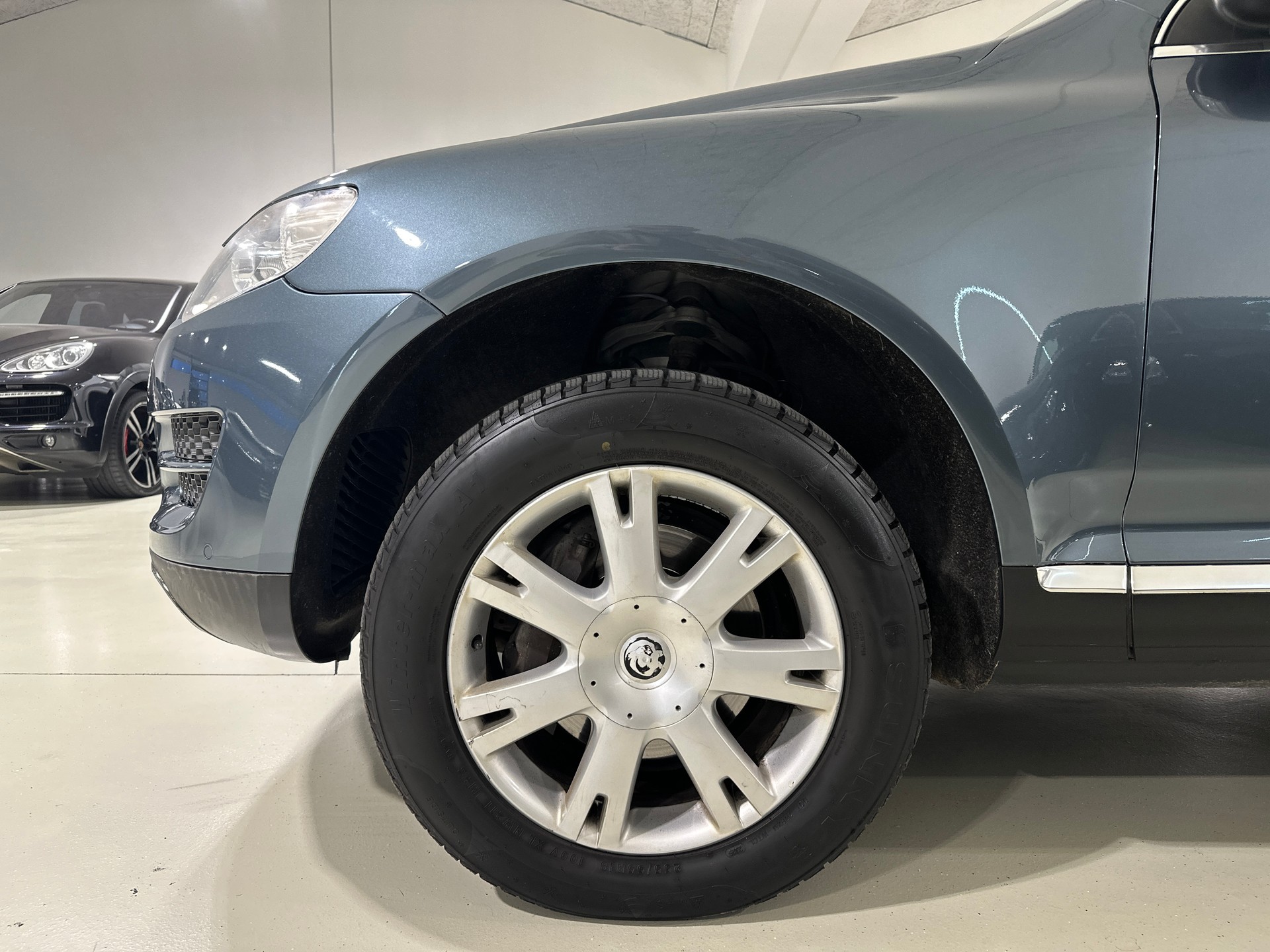 VW Touareg 3.0 TDI-showroom-element-3