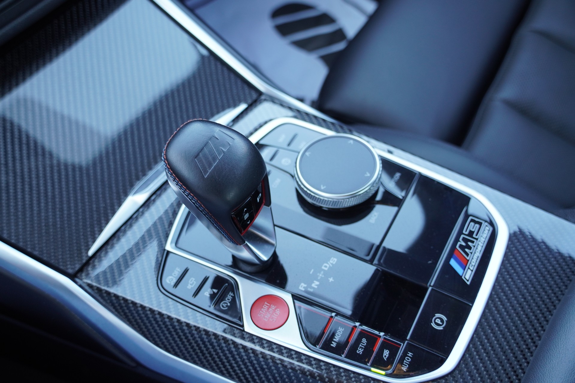 BMW M3 Competition M xDrive//Interieurleisten Carbon Fibre//-image-10