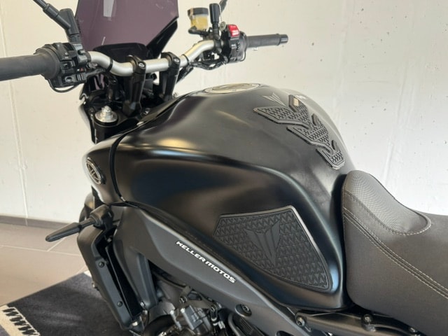 YAMAHA MT-09-image-5