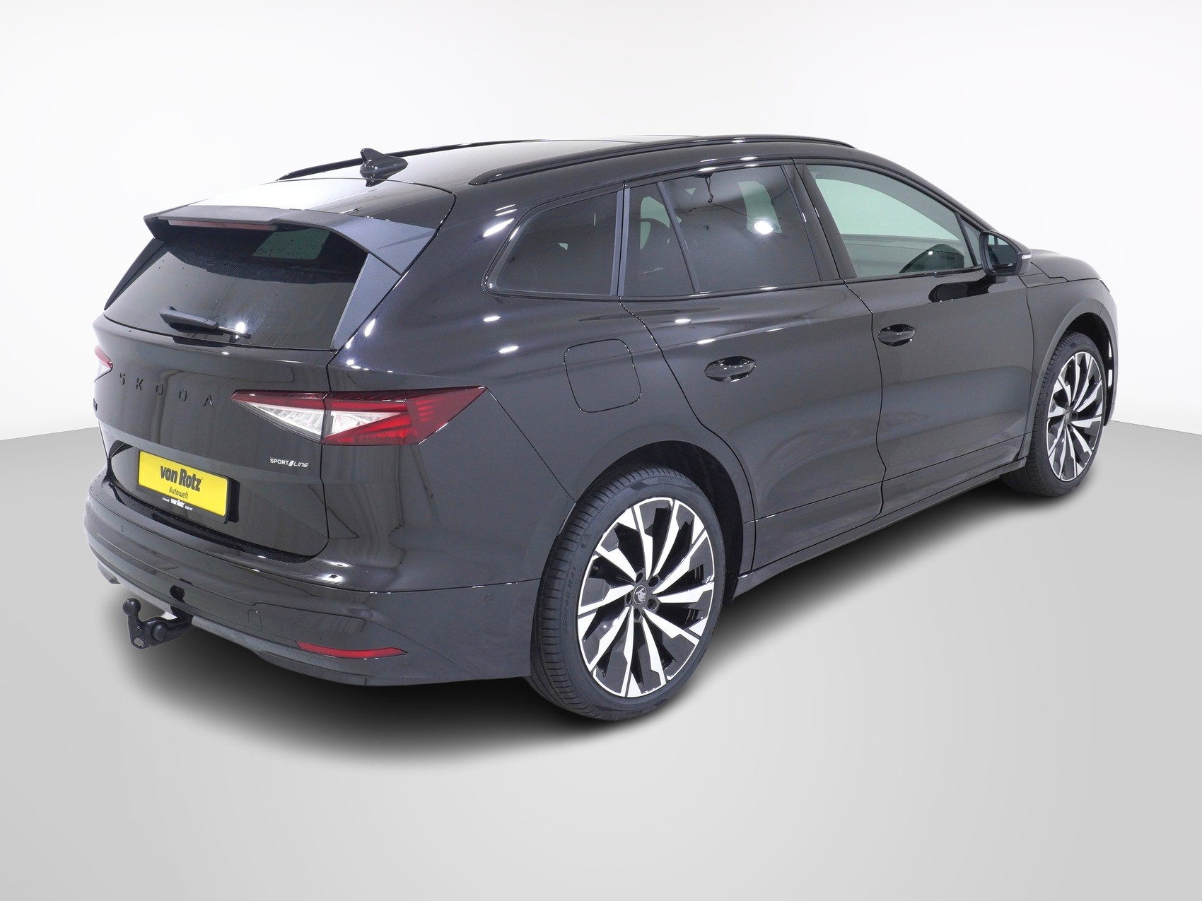 SKODA Enyaq iV 85x SportLine MAXX-image-4