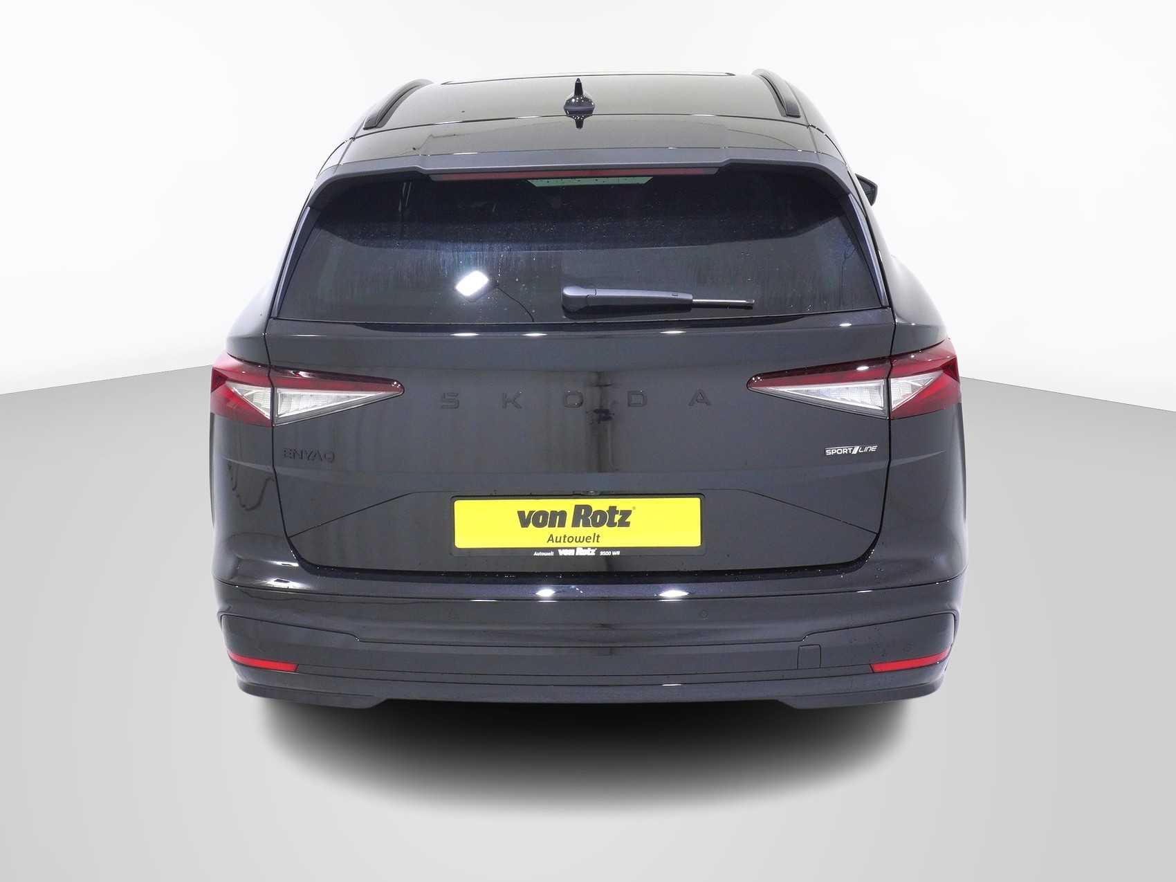 SKODA Enyaq iV 85x SportLine MAXX-image-2