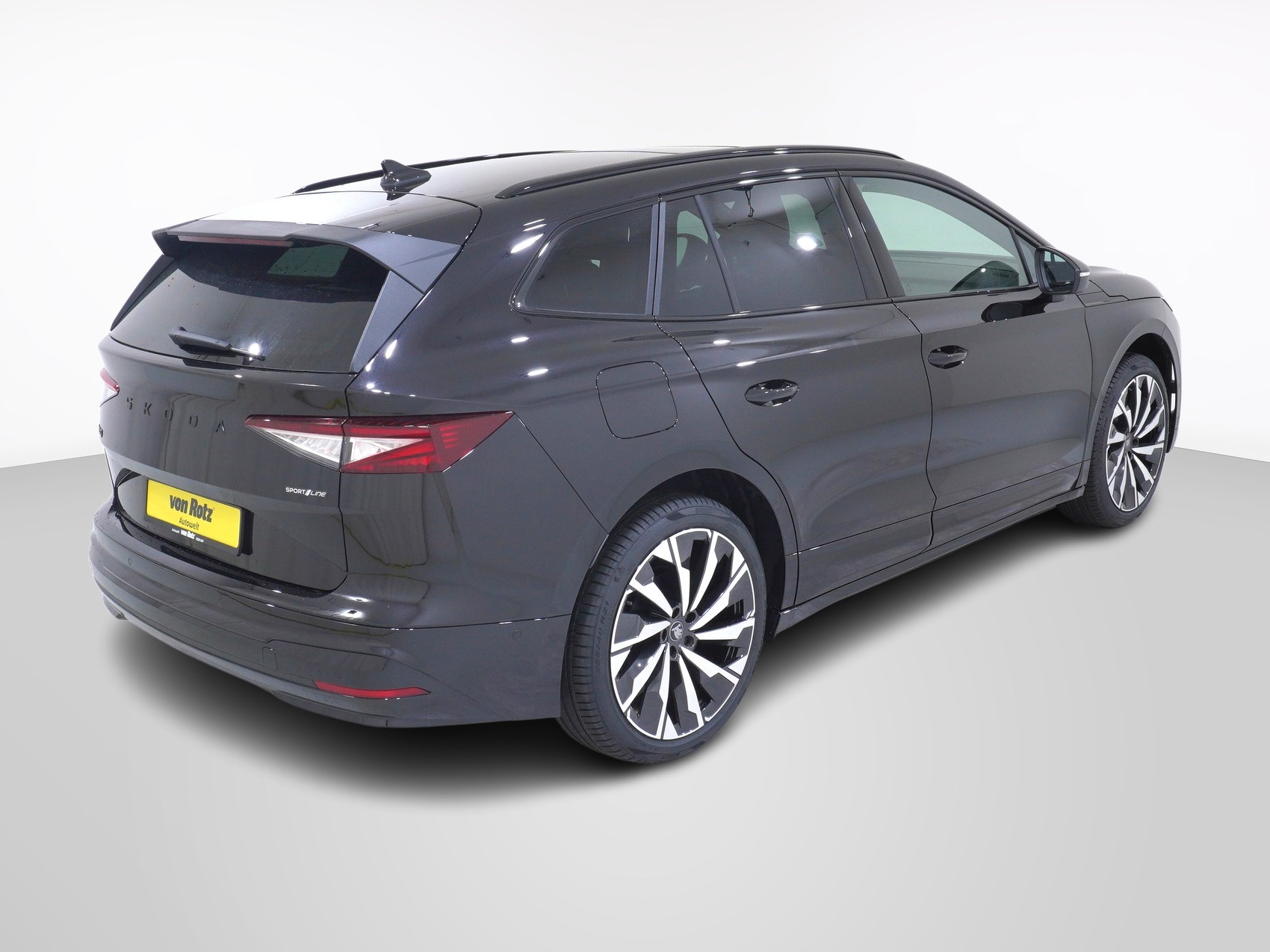 SKODA Enyaq iV 85x SportLine MAXX-image-5