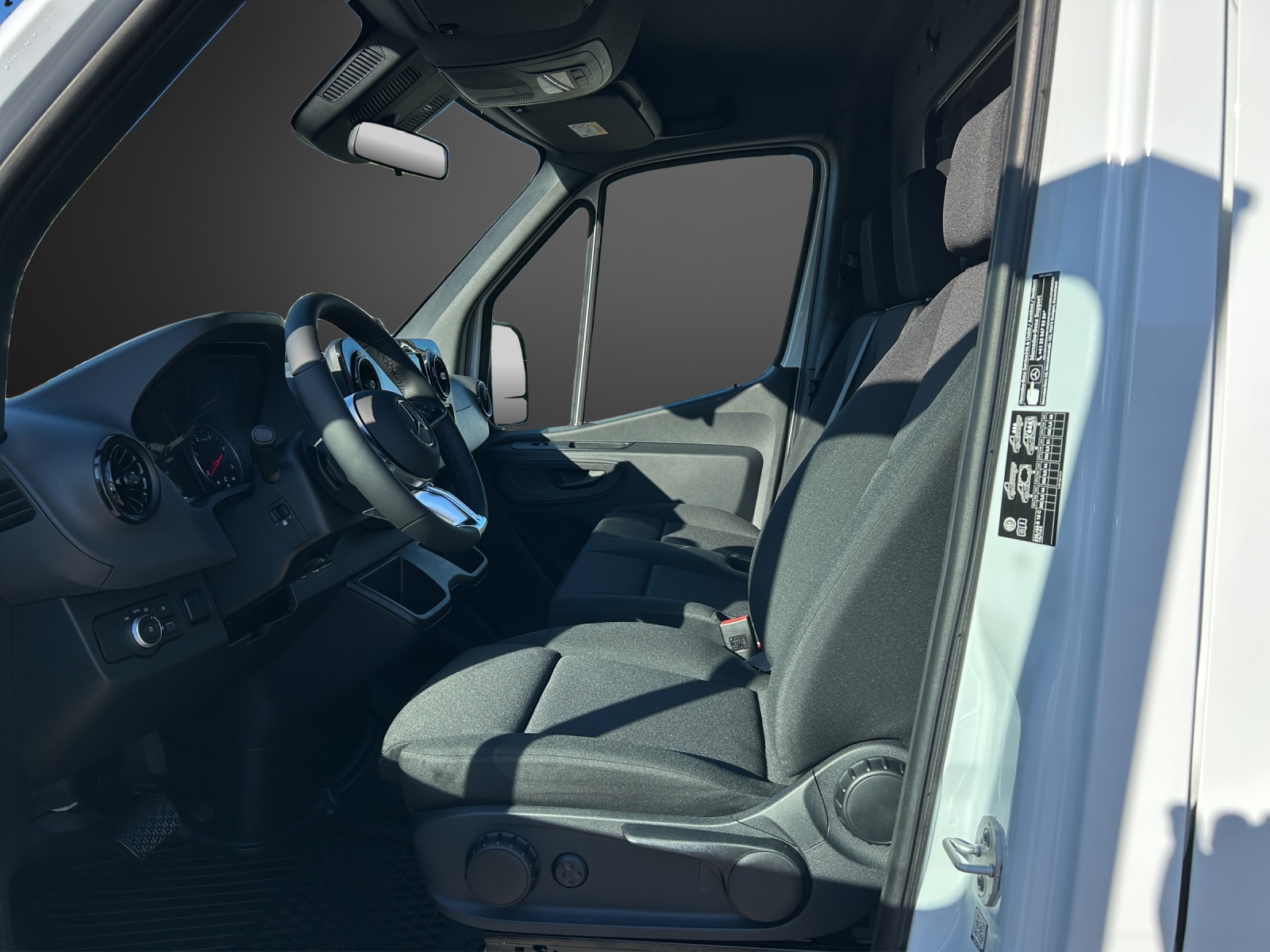 MERCEDES-BENZ Sprinter 317 CDI Standard 9G-TRONIC-image-9