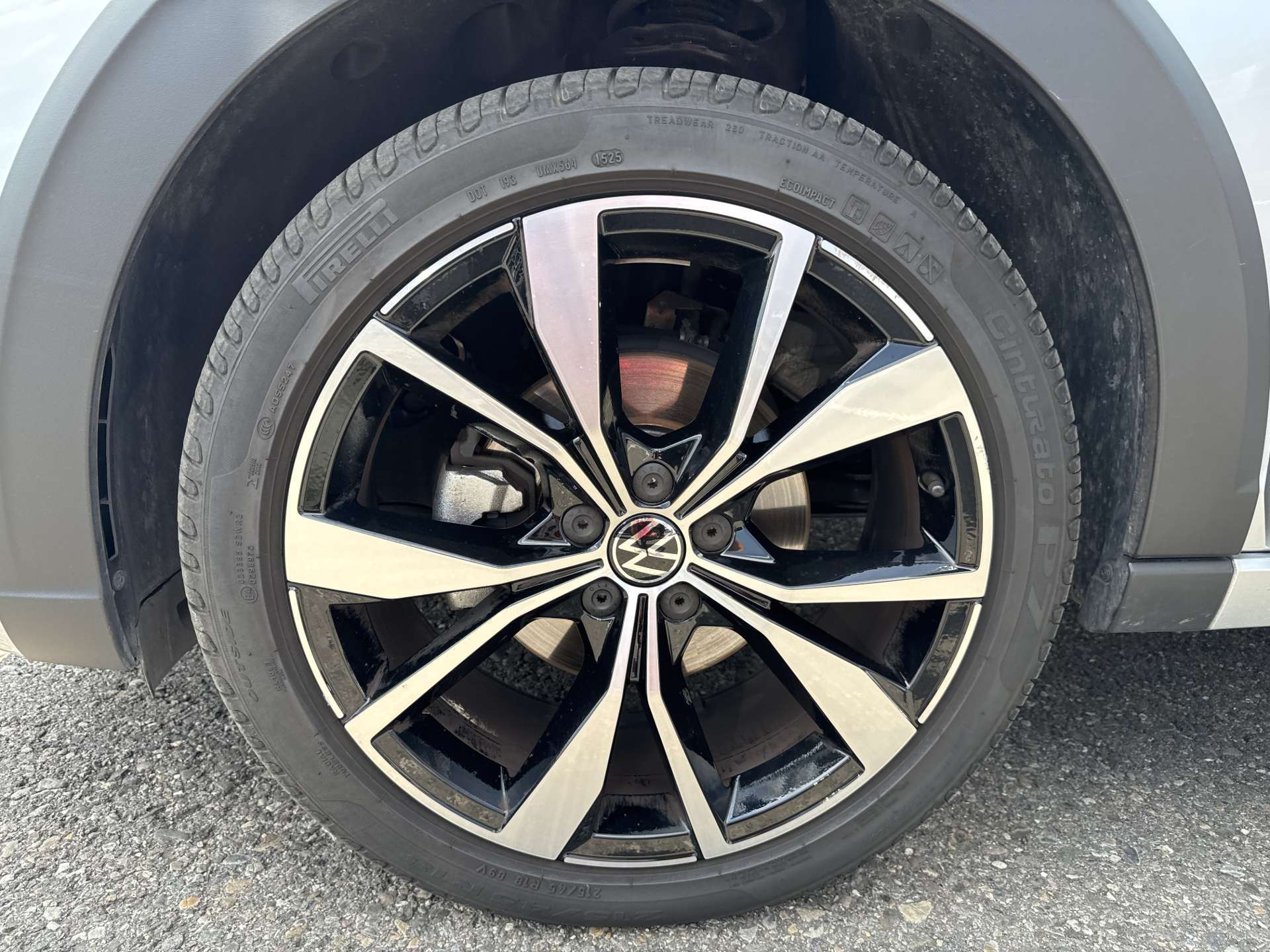 VW Taigo 1.0 TSi R-Line DSG-Automat-image-8