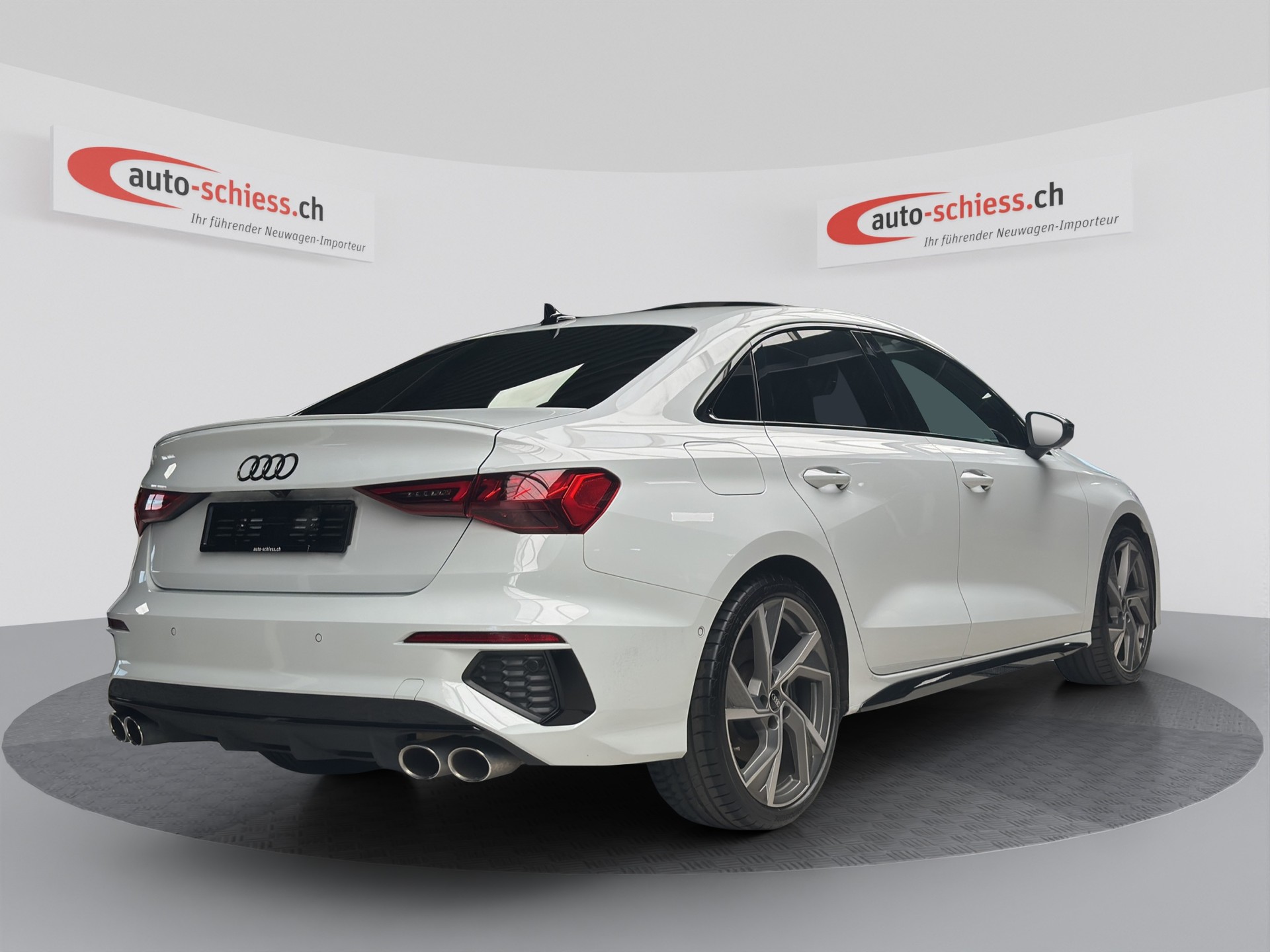 AUDI S3 Limousine 2.0 TFSI quattro Schwarz Plus S-tronic-image-4