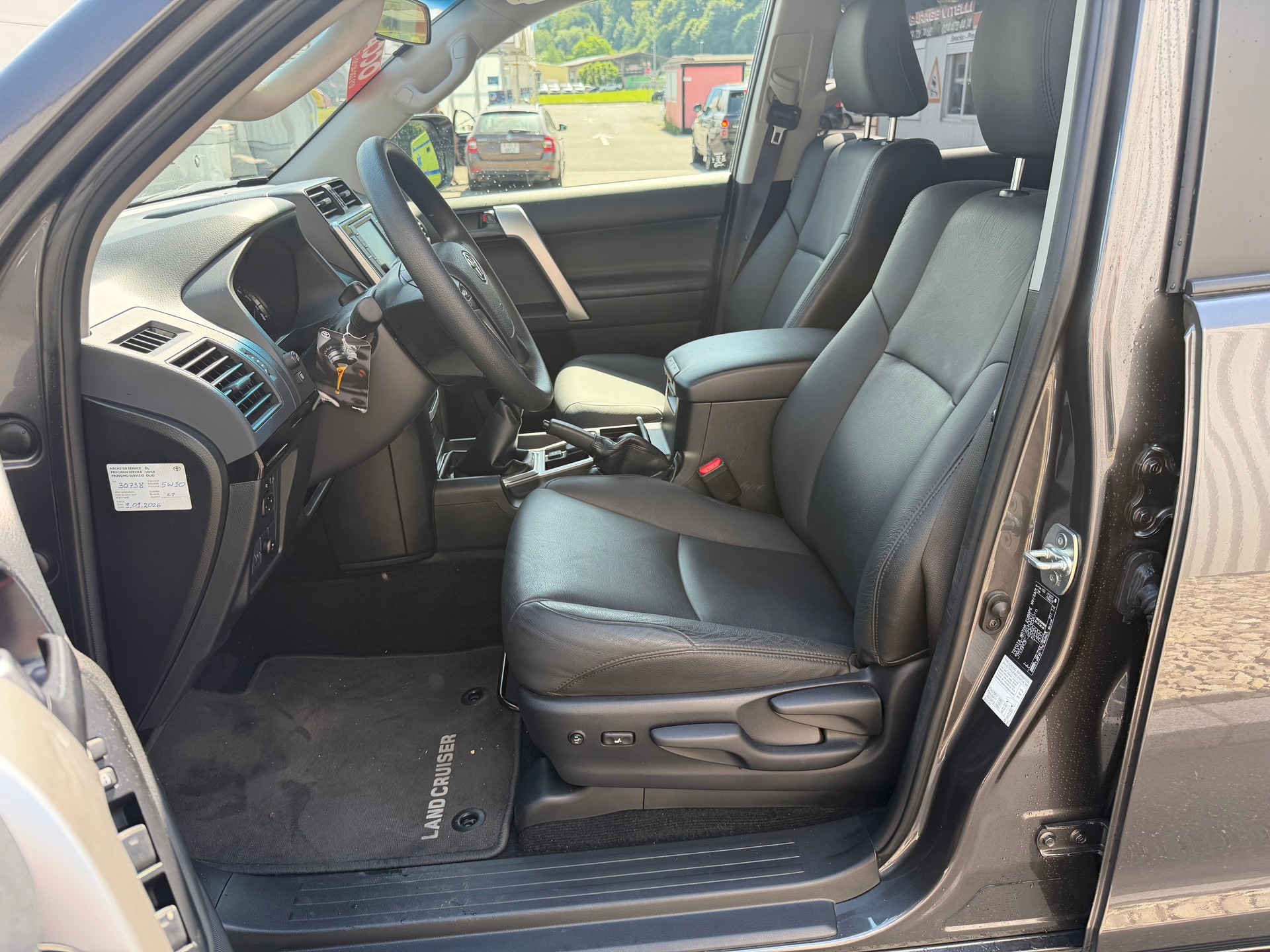 TOYOTA Land Cruiser 2.8TD 231 CV BOITE MANUEL-image-18