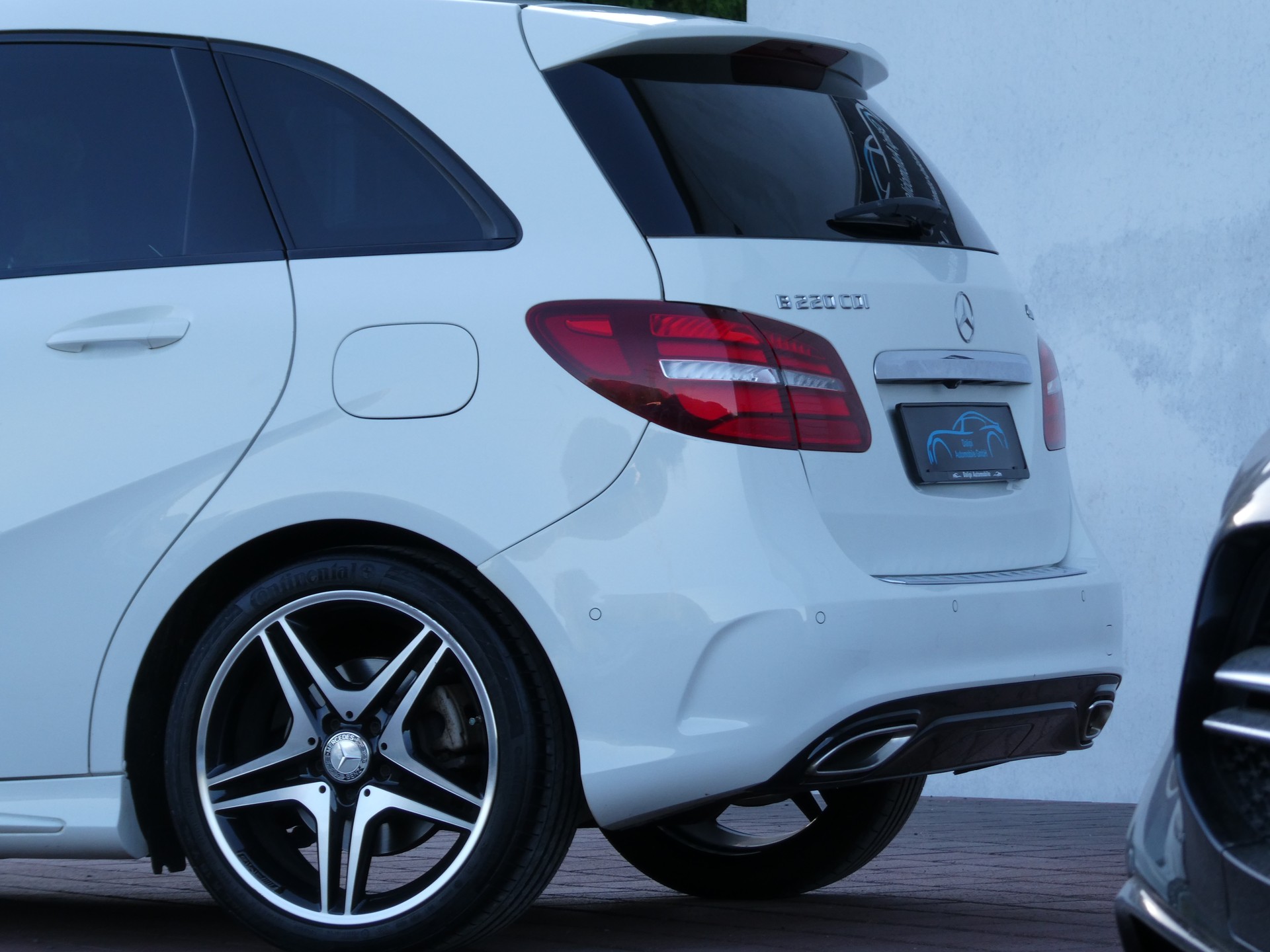 MERCEDES-BENZ B 220 CDI Swiss Star Edition AMG Line 4Matic (CH)-image-5
