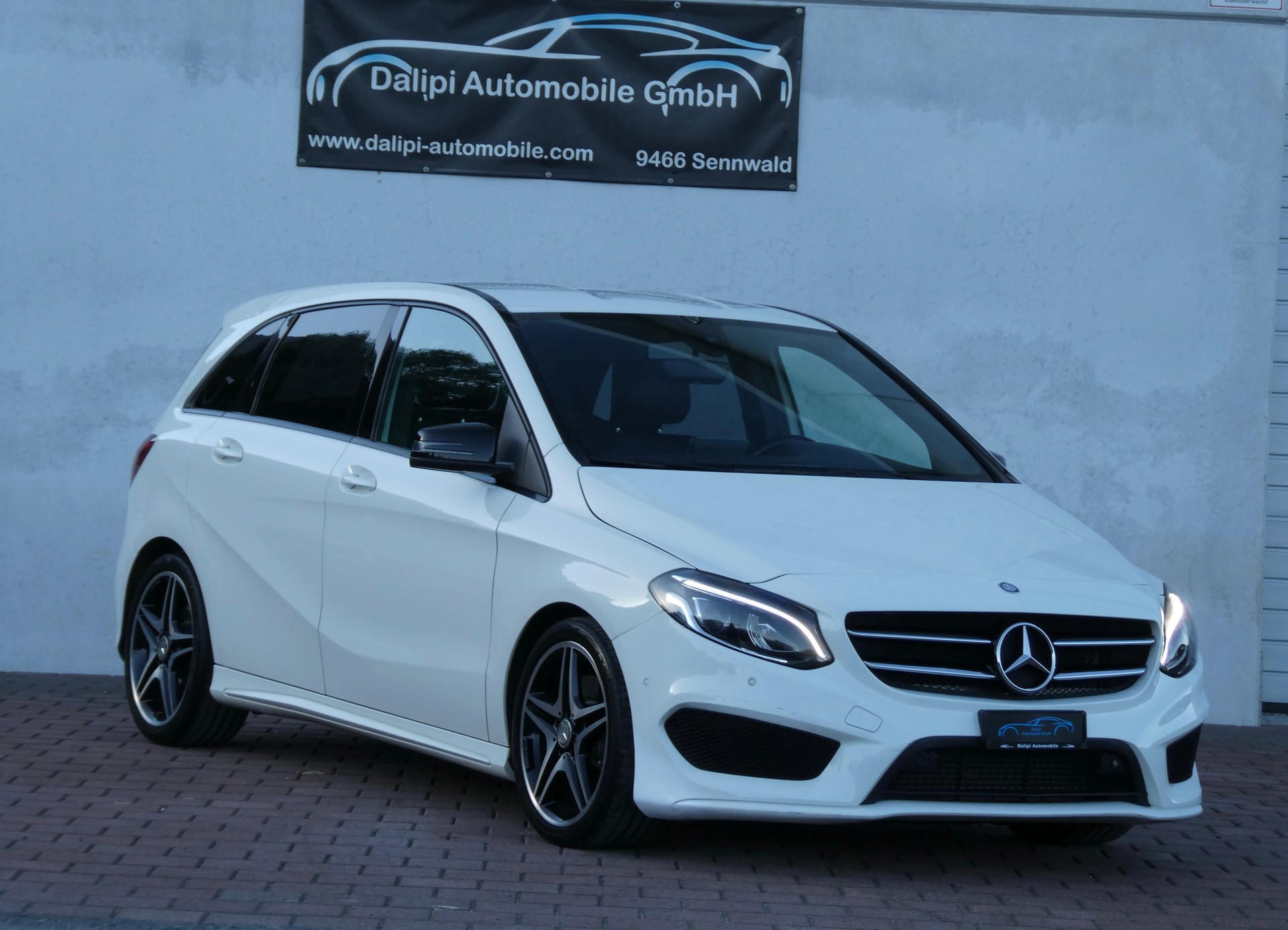 MERCEDES-BENZ B 220 CDI Swiss Star Edition AMG Line 4Matic (CH)-showroom-element-1