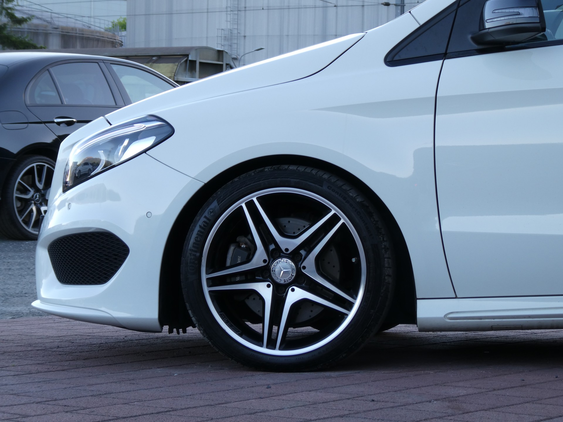 MERCEDES-BENZ B 220 CDI Swiss Star Edition AMG Line 4Matic (CH)-image-6