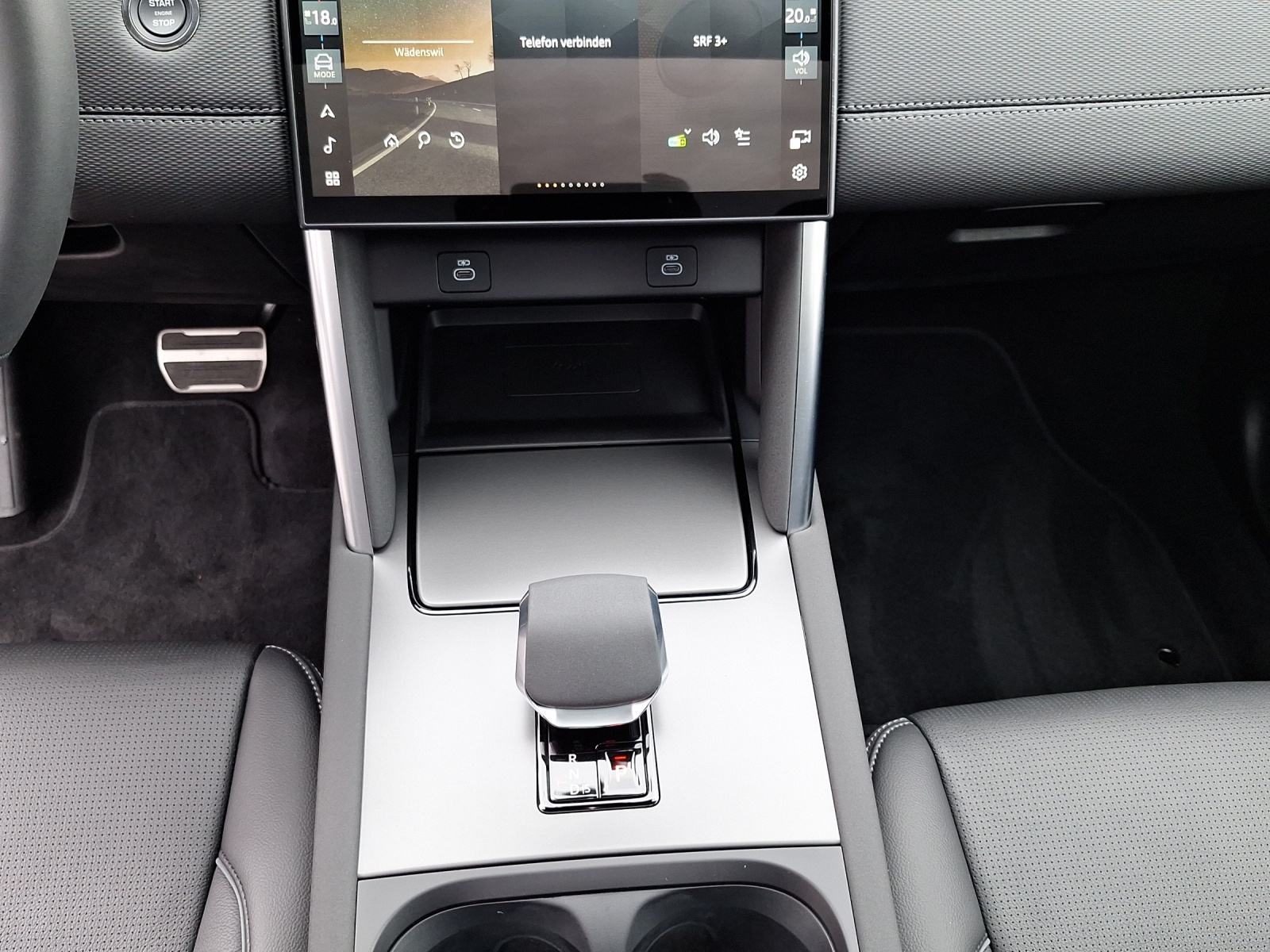 LAND ROVER Discovery Sport 1.5 T 300e Dynamic SE-image-6