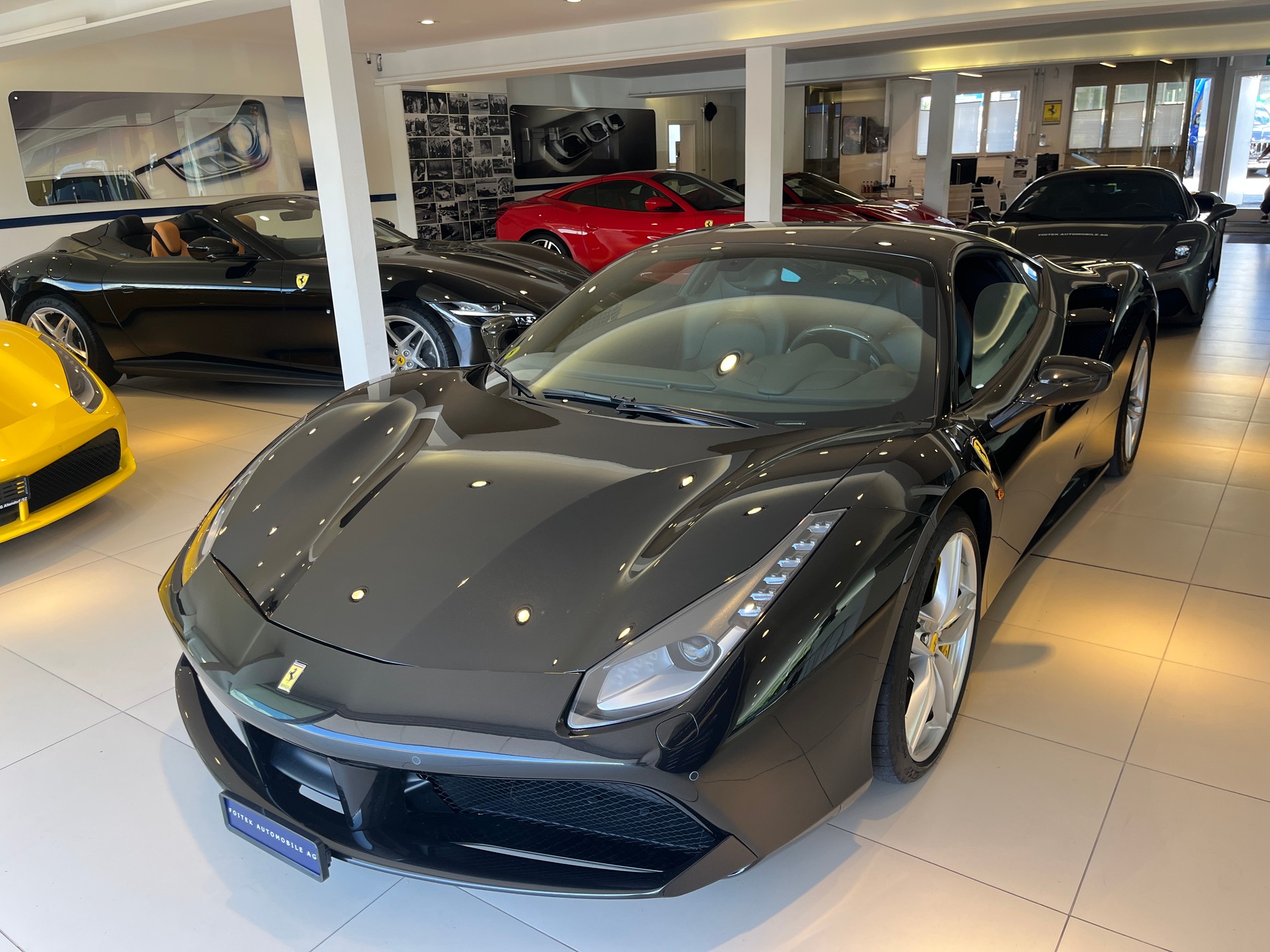 FERRARI 488 GTB-image-13