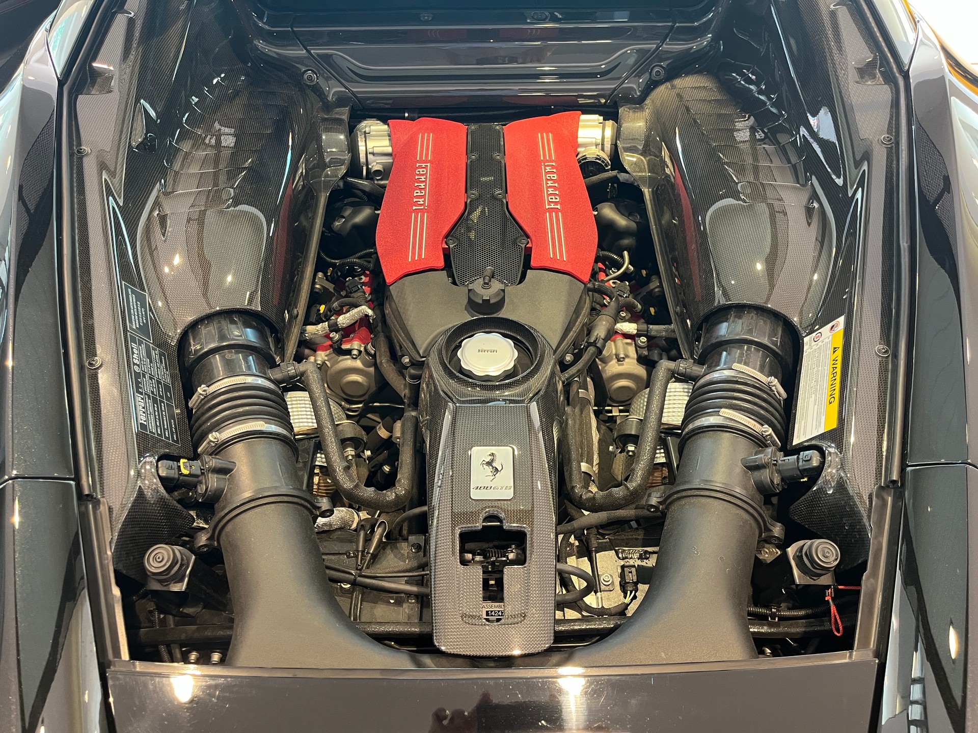 FERRARI 488 GTB-image-9