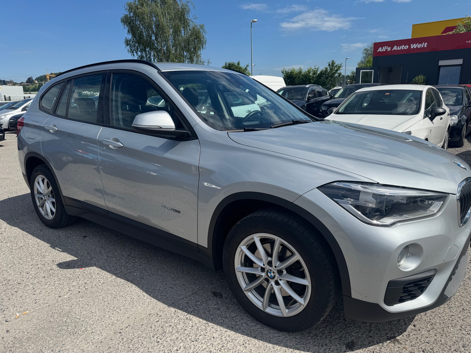 BMW X1 sDrive 18d-image-1