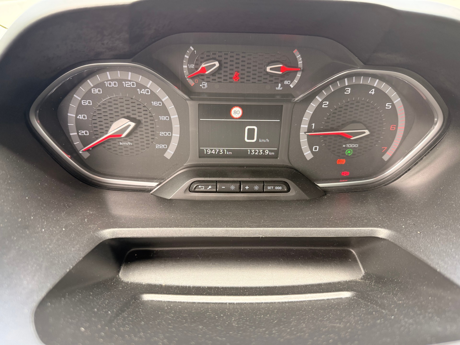PEUGEOT RIFTER-image-8