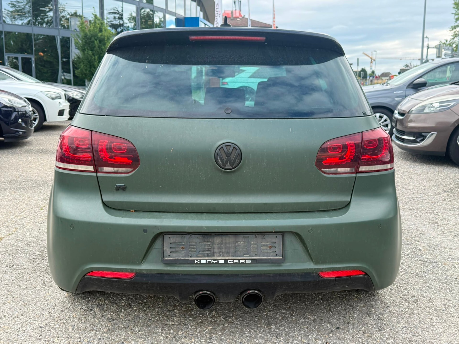 VW Golf 2.0 TSI R 4Motion DSG-image-8