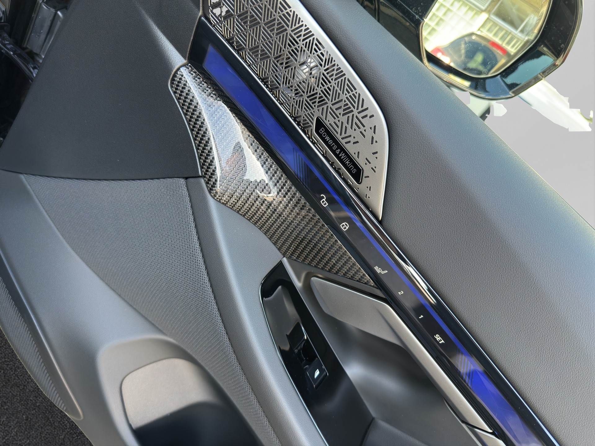 BMW M5 xDrive Touring-image-18