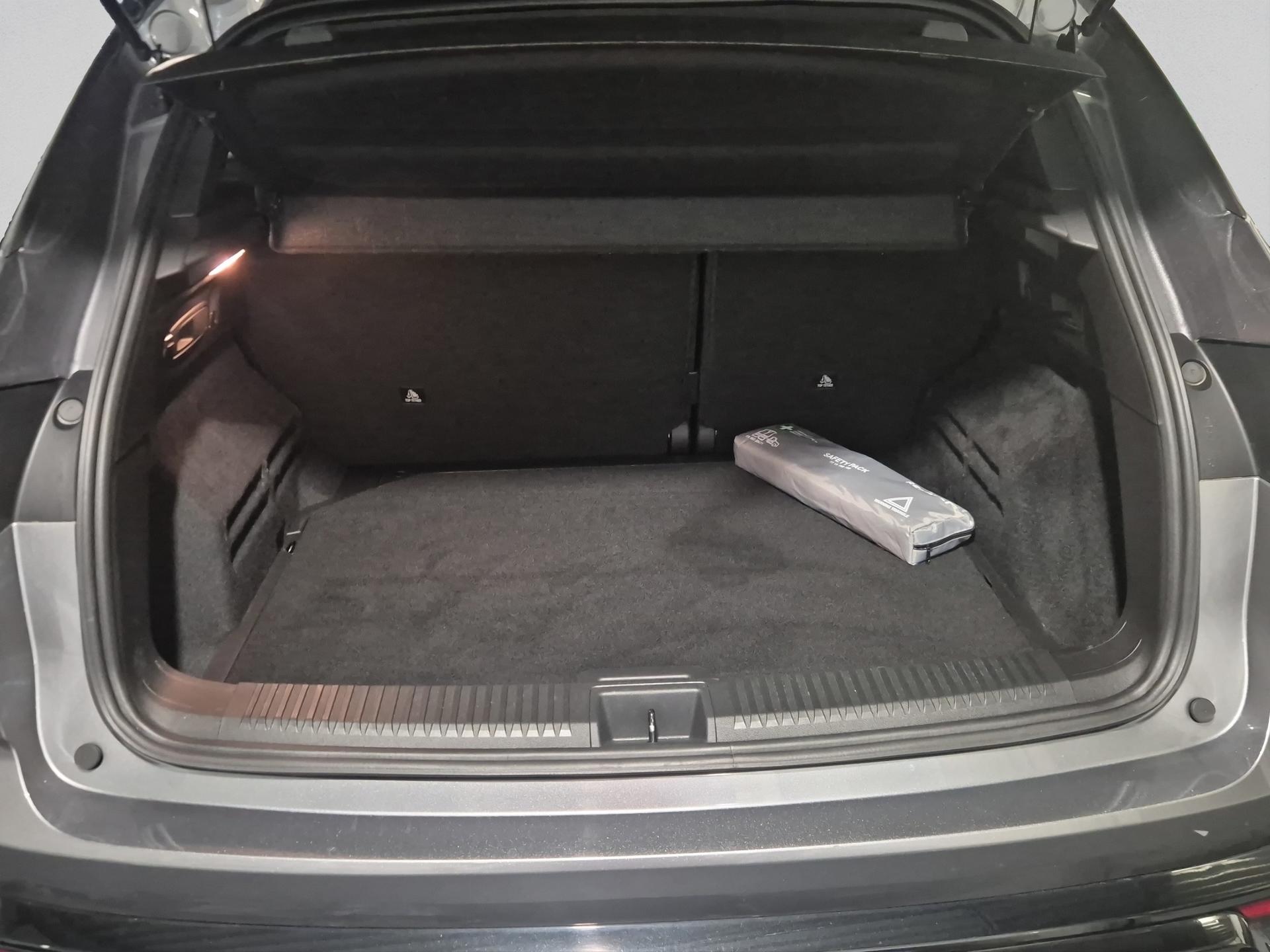 RENAULT Austral 1.2 HEV 200 Techno A-image-15