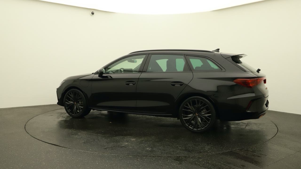 CUPRA LEON ST 1.5 e-HYBRID pHEV VZ Black Edition-image-2