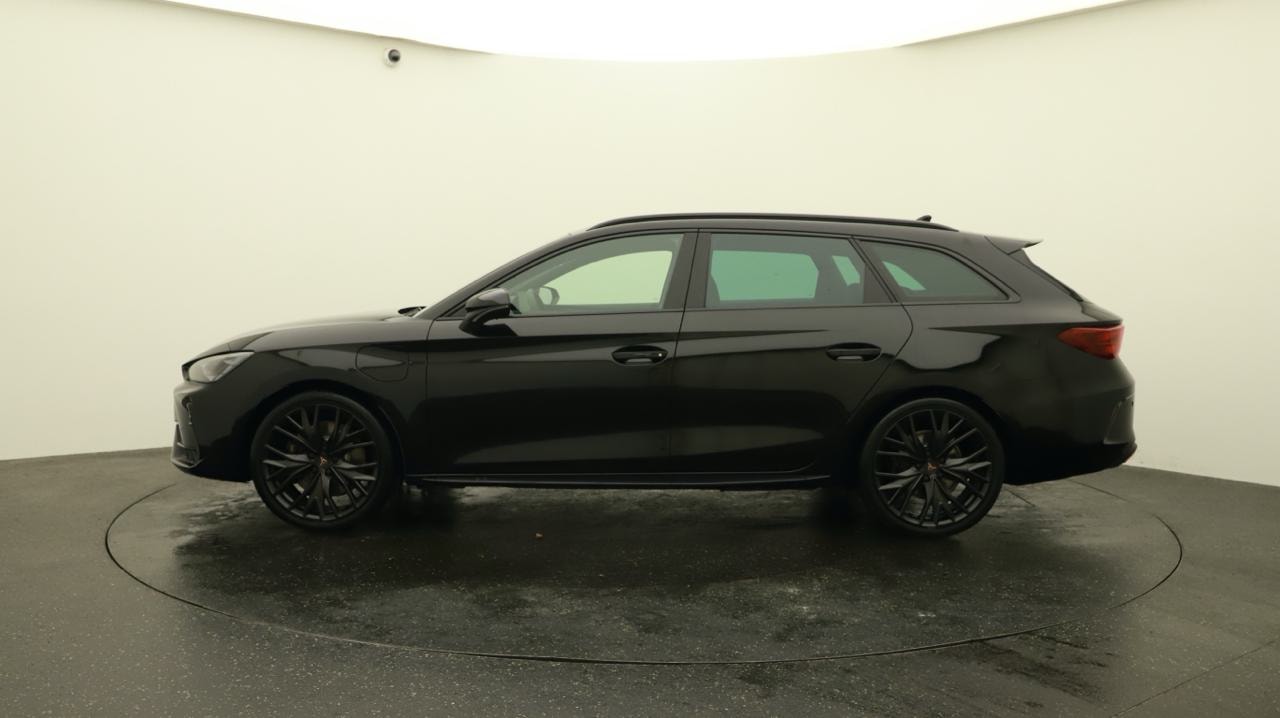 CUPRA LEON ST 1.5 e-HYBRID pHEV VZ Black Edition-image-1