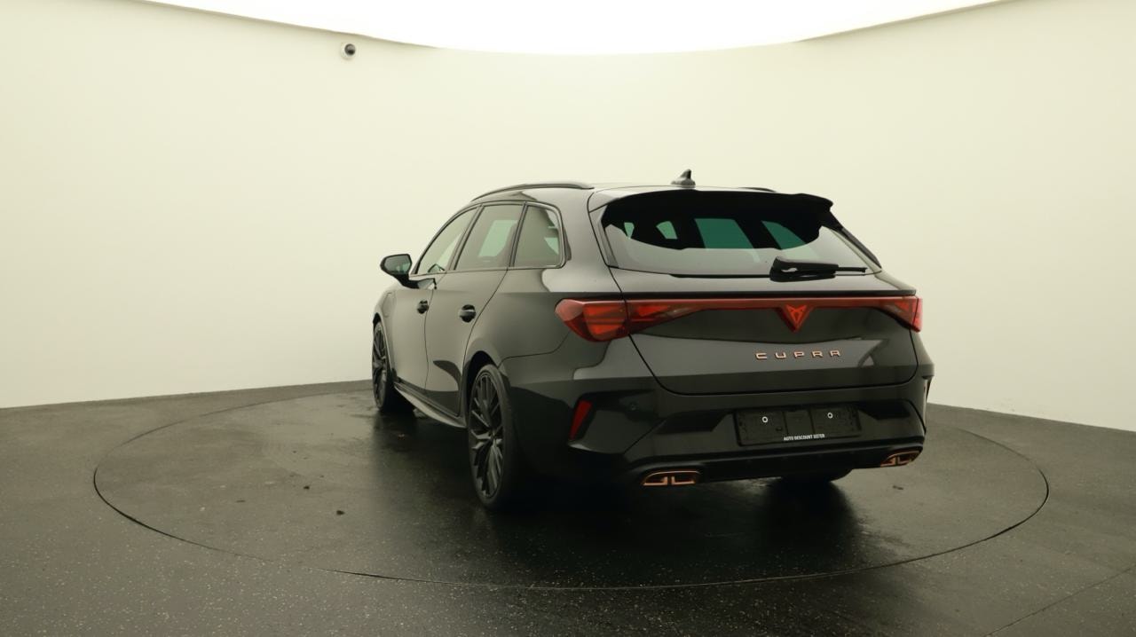 CUPRA LEON ST 1.5 e-HYBRID pHEV VZ Black Edition-image-3