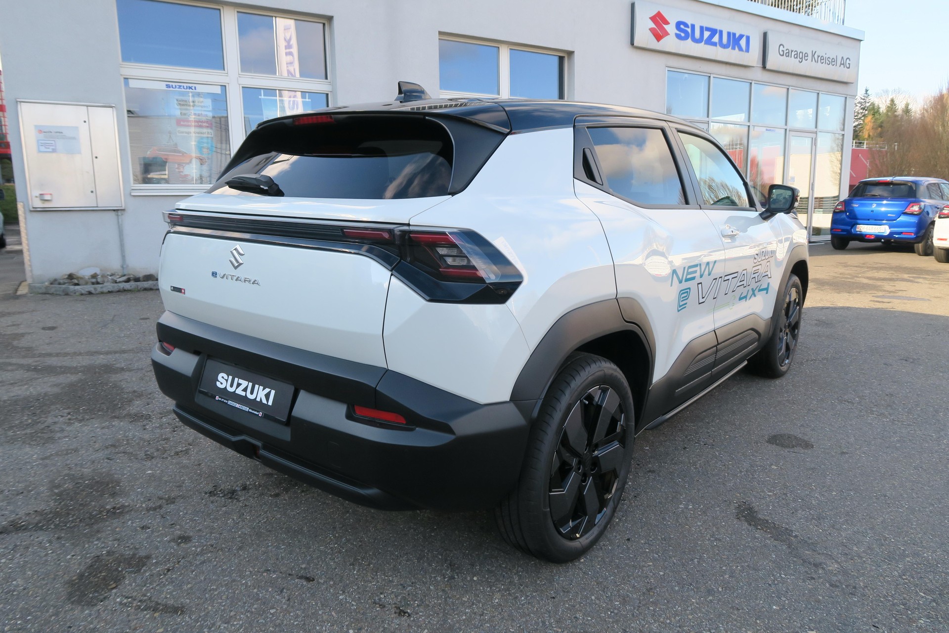 SUZUKI e Vitara Compact Top 4x4-image-14