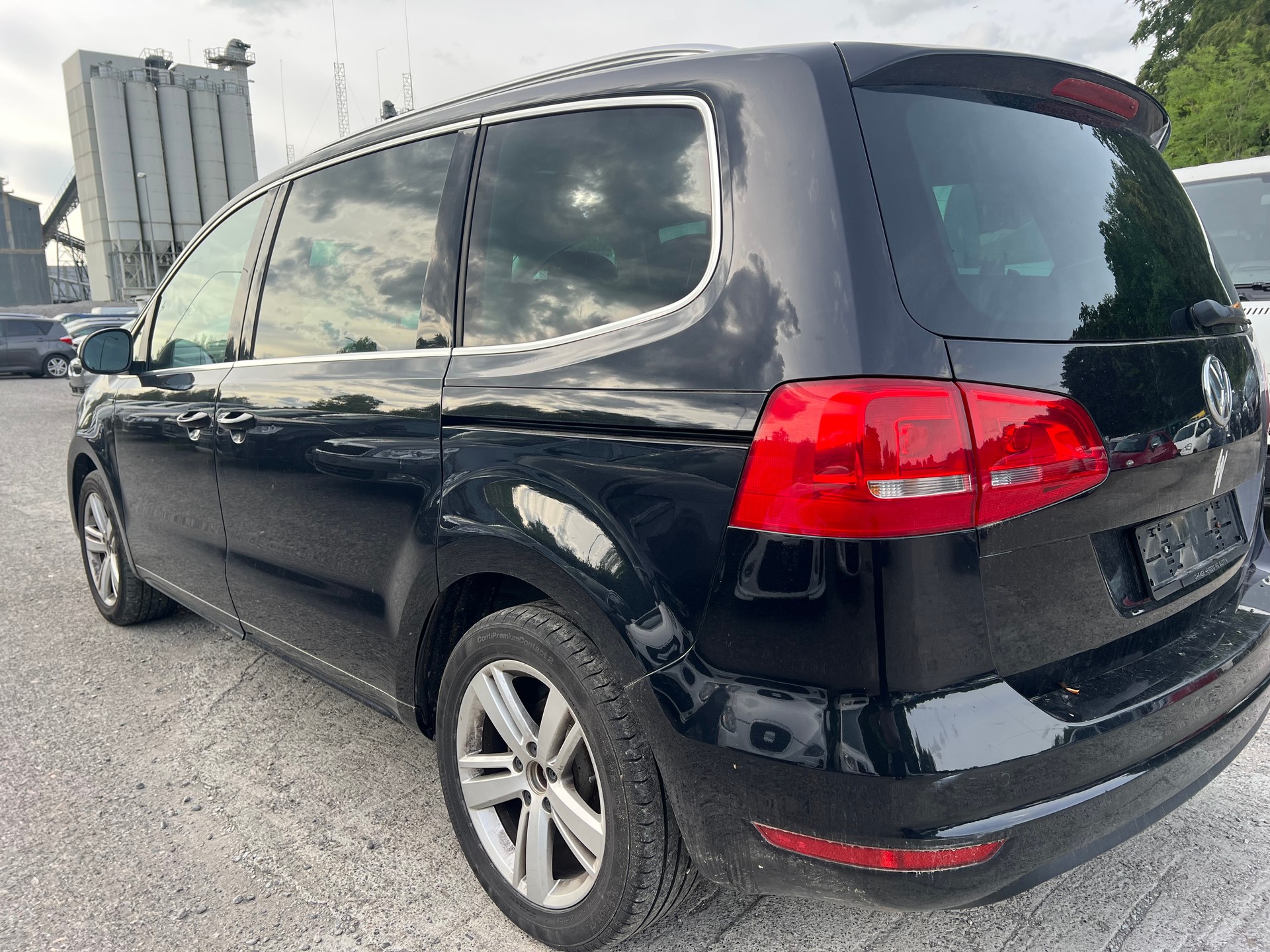 VW Sharan 2.0 TDI BlueMotion Technology Highline-image-3
