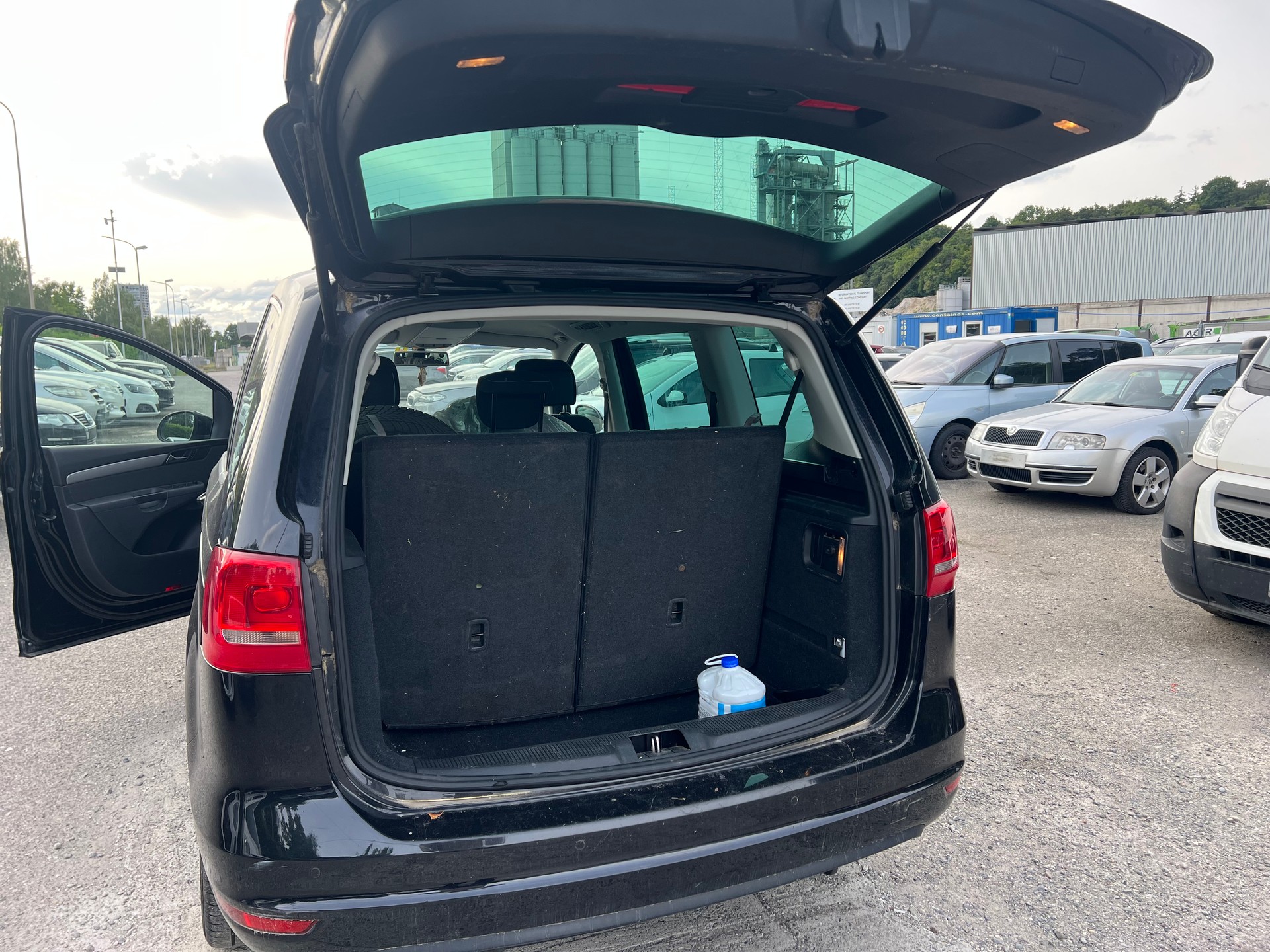 VW Sharan 2.0 TDI BlueMotion Technology Highline-image-4