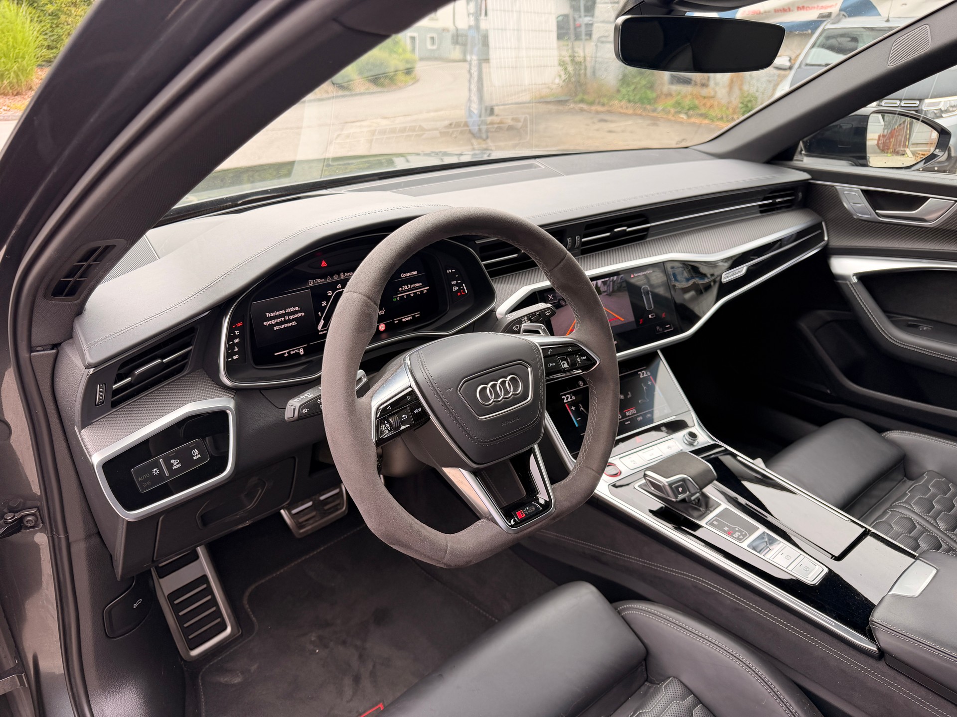 AUDI RS6 Avant 4.0 TFSI V8 Performance quattro-image-7