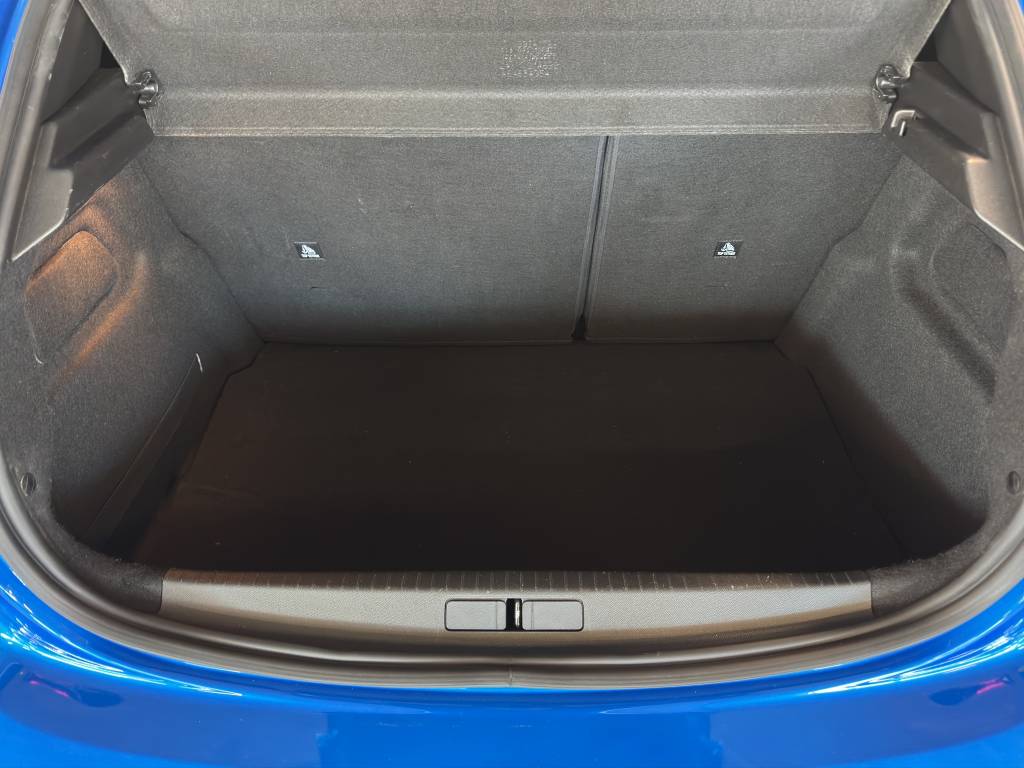PEUGEOT 208 1.2 PureTech Allure Pack EAT8 //Sièges AV chauffants/Pack Safety Plus/Caméra recul/DAB+-image-11