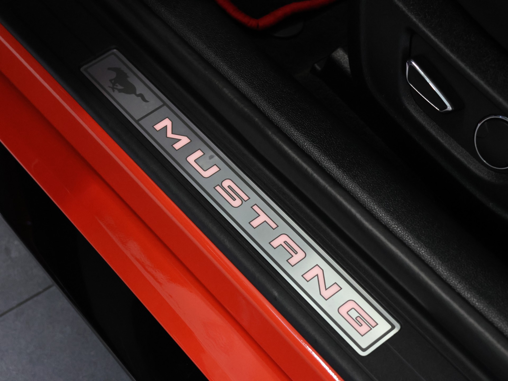 FORD Mustang Fastback 5.0 V8 GT Automat *5.0 V8 Power* *GT Performance Look* *Racing Design*-image-19