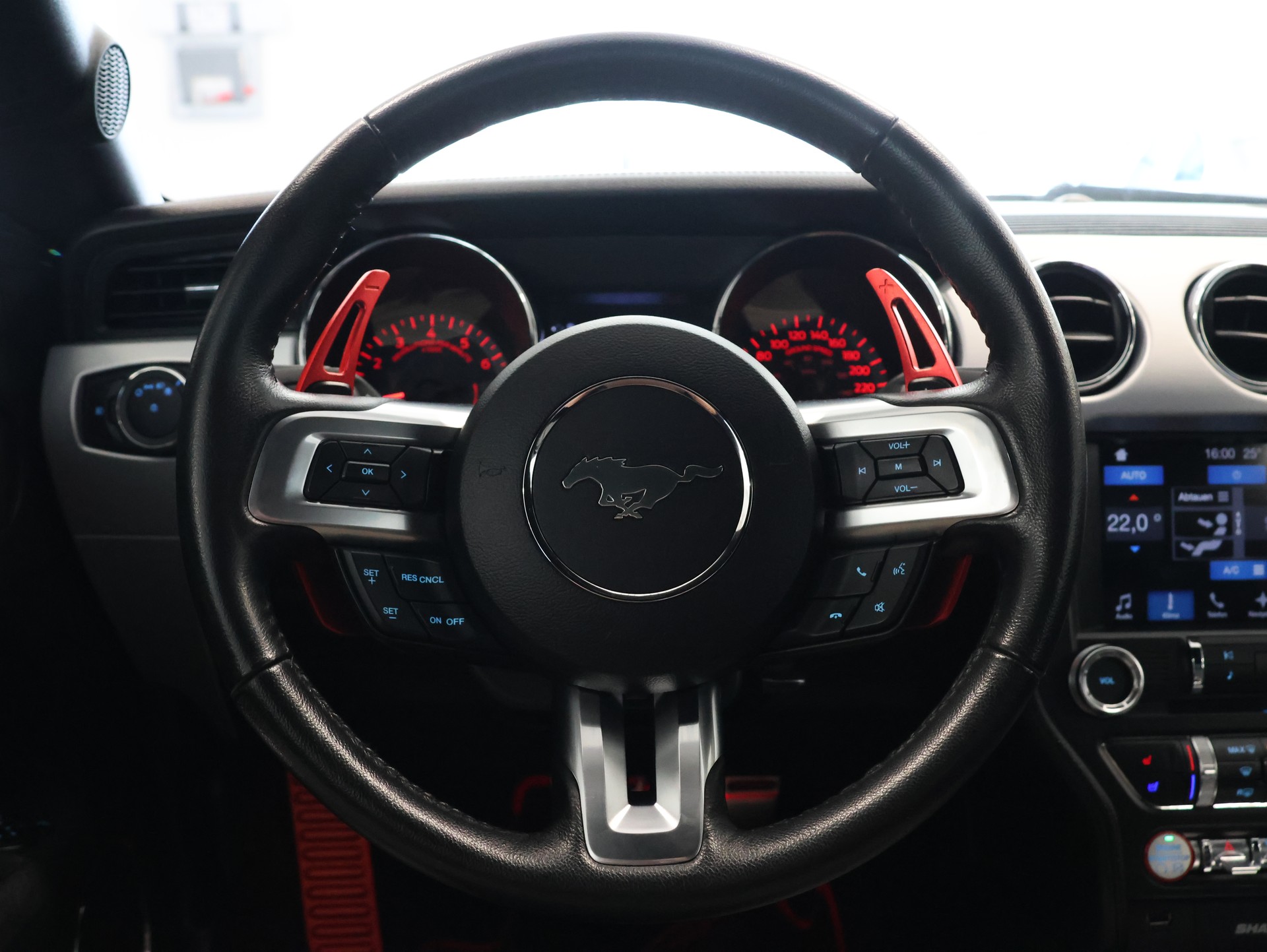FORD Mustang Fastback 5.0 V8 GT Automat *5.0 V8 Power* *GT Performance Look* *Racing Design*-image-22