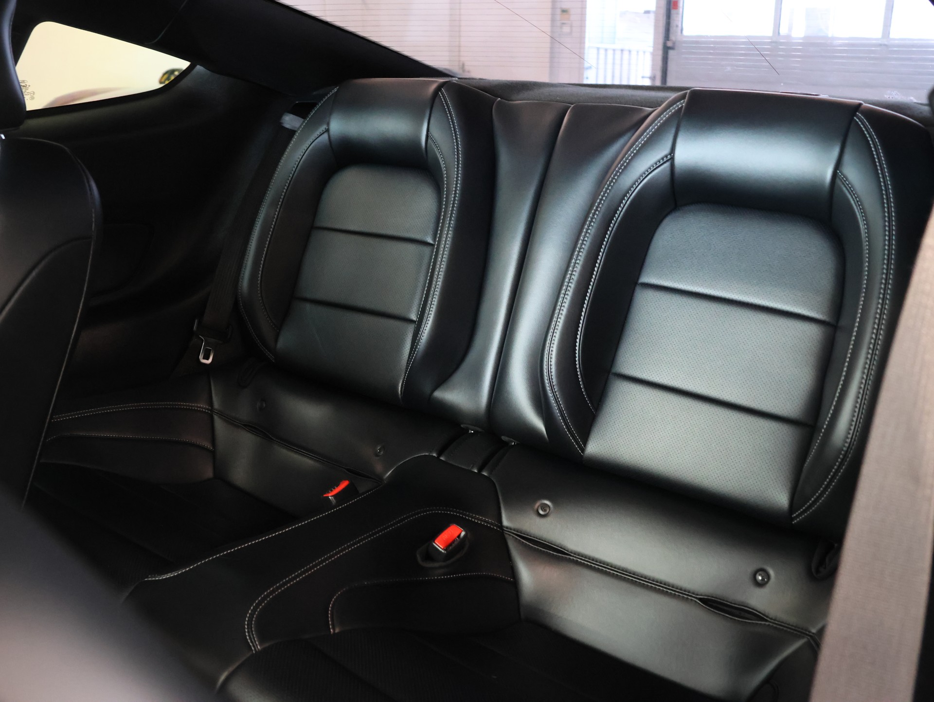 FORD Mustang Fastback 5.0 V8 GT Automat *5.0 V8 Power* *GT Performance Look* *Racing Design*-image-34