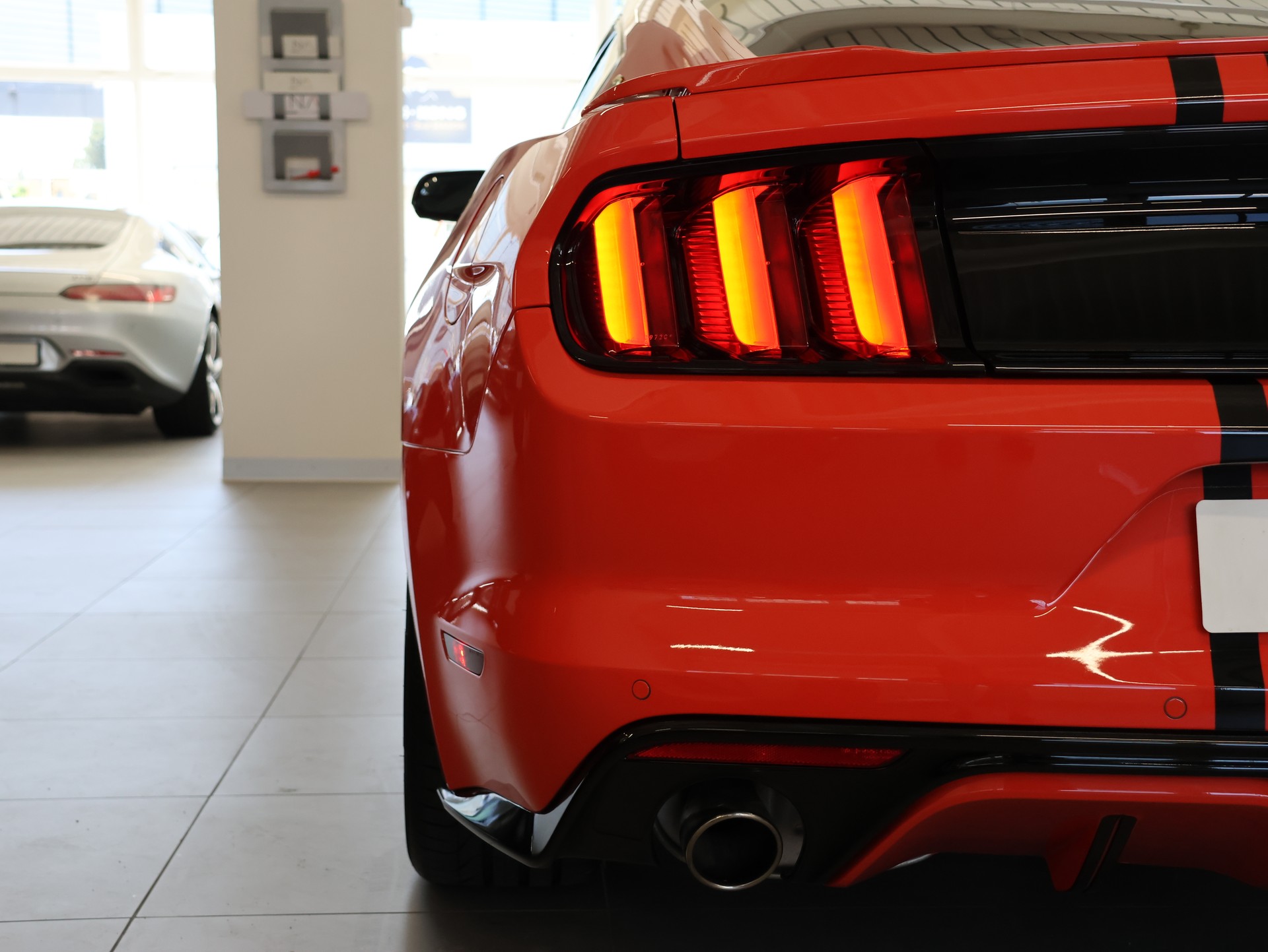 FORD Mustang Fastback 5.0 V8 GT Automat *5.0 V8 Power* *GT Performance Look* *Racing Design*-image-10