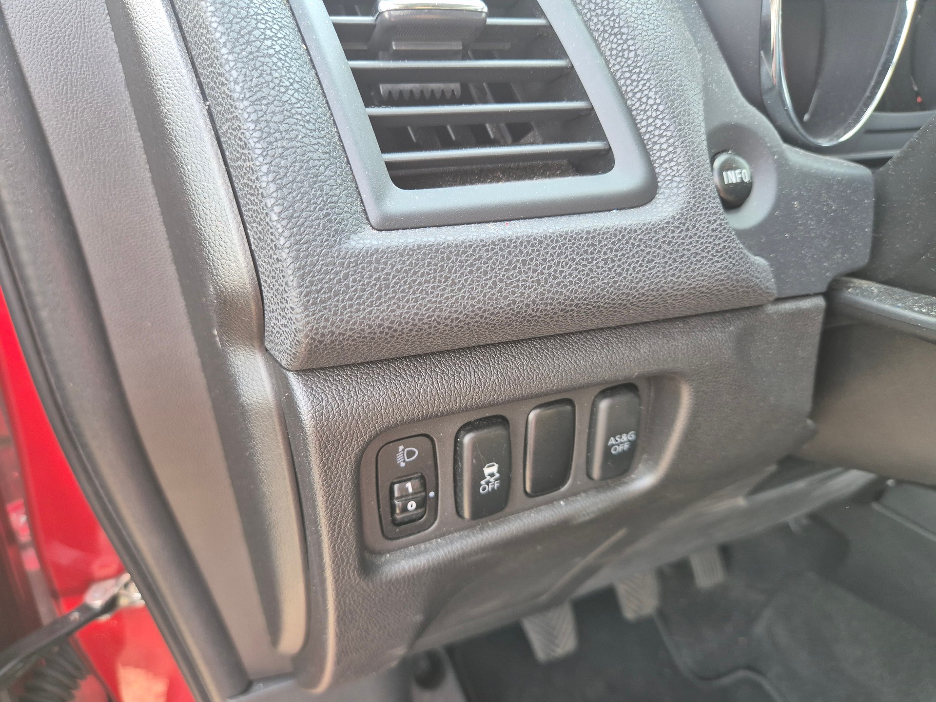 MITSUBISHI ASX 1.8 DID Invite 4WD-image-7