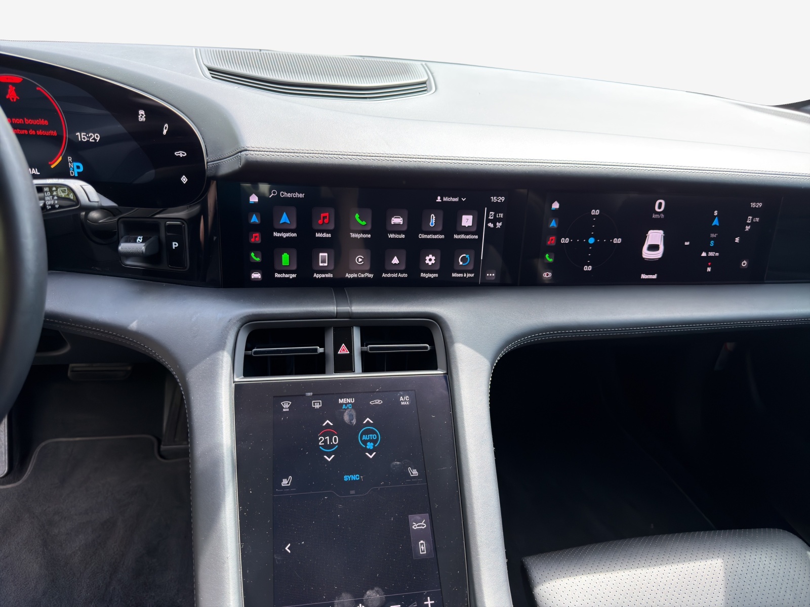 PORSCHE Taycan 4S Cross Turismo-image-11